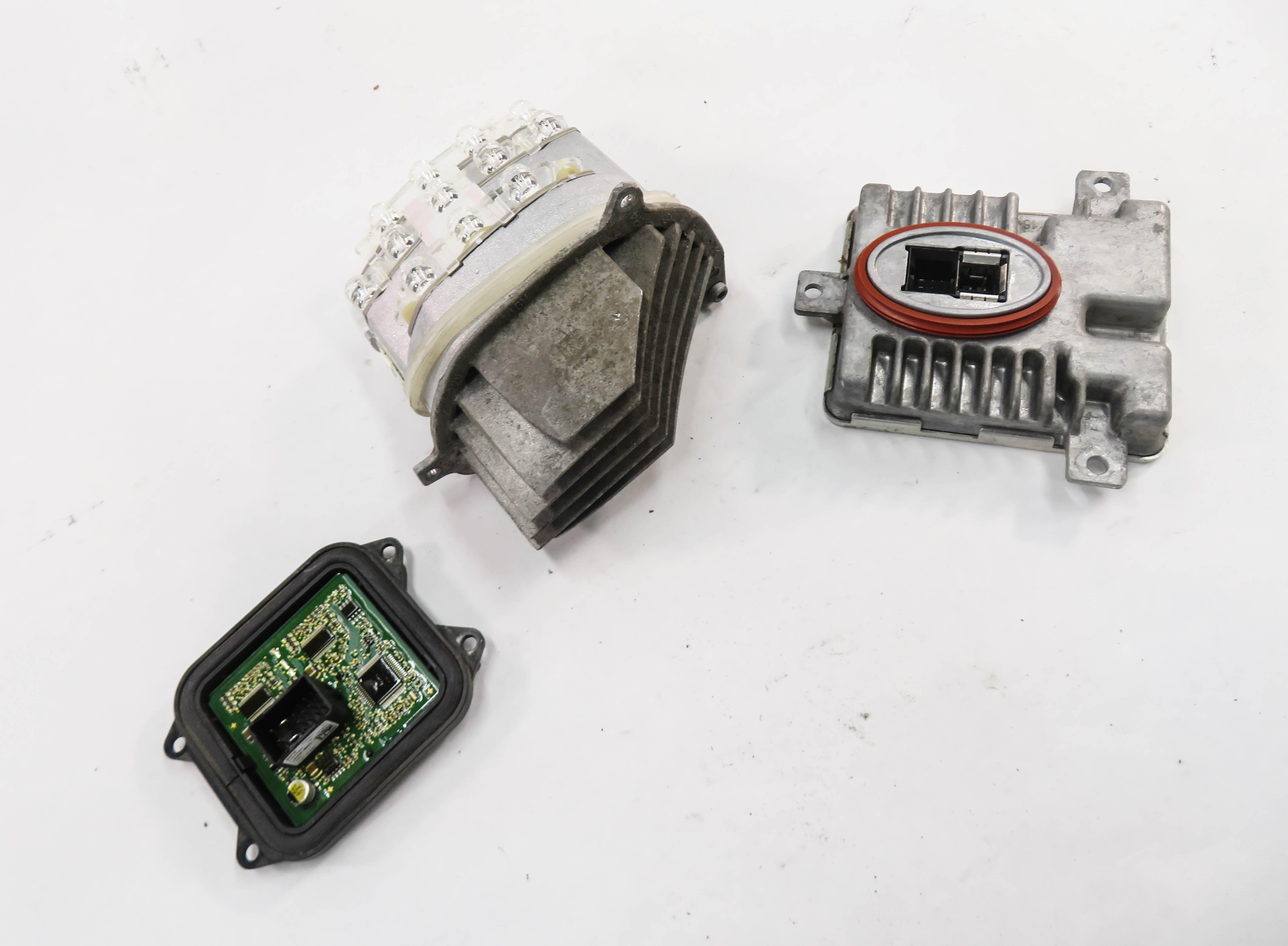 2011 BMW 335i (E90) RIGHT XENON HID ADAPTIVE SMC BALLAST CONTROL MODULE SET — exact item pictured