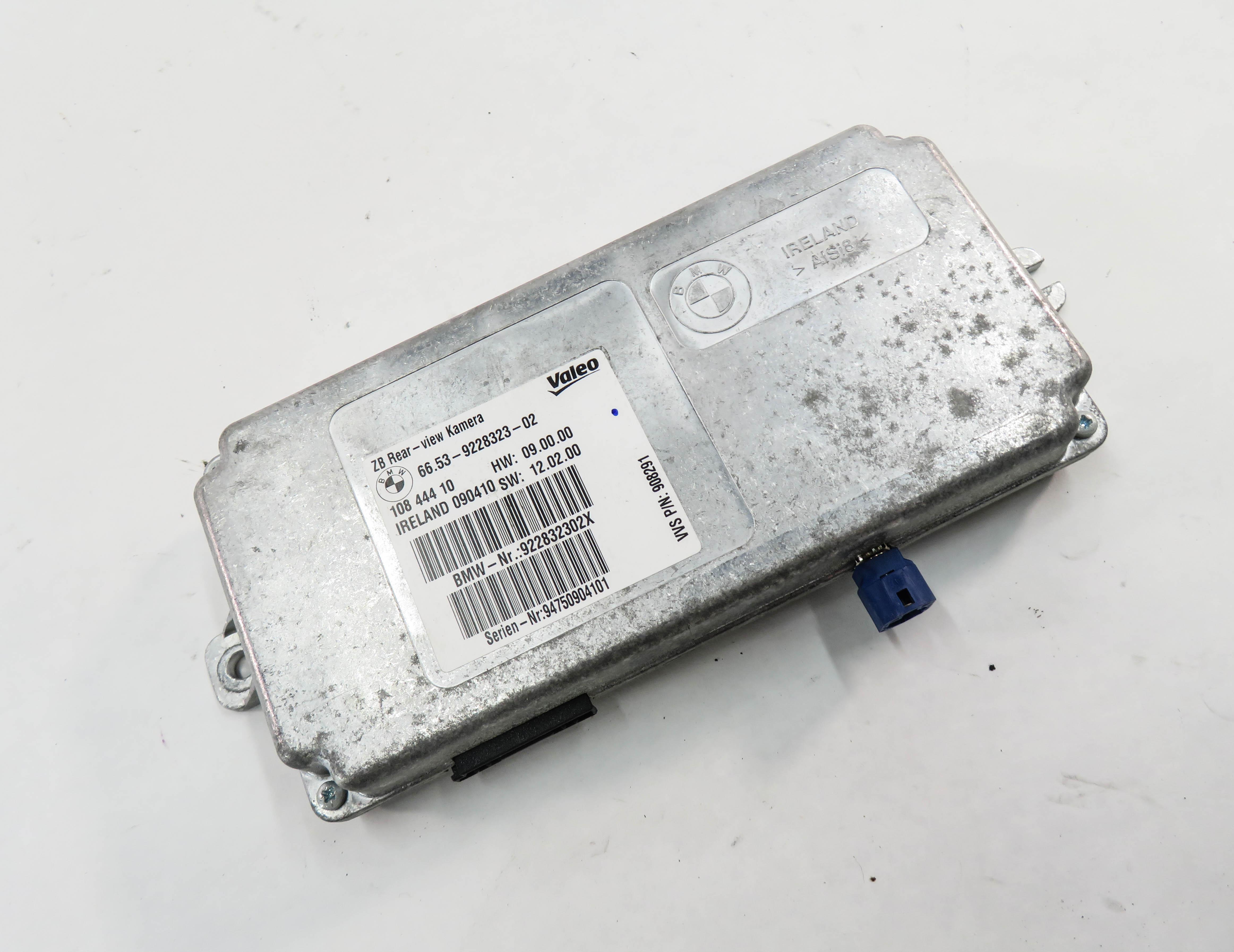 10-19 BMW 328i 330i 335i 528i 535i 550i 740i 750i M3 M4 - REARVIEW CAMERA MODULE — exact item pictured