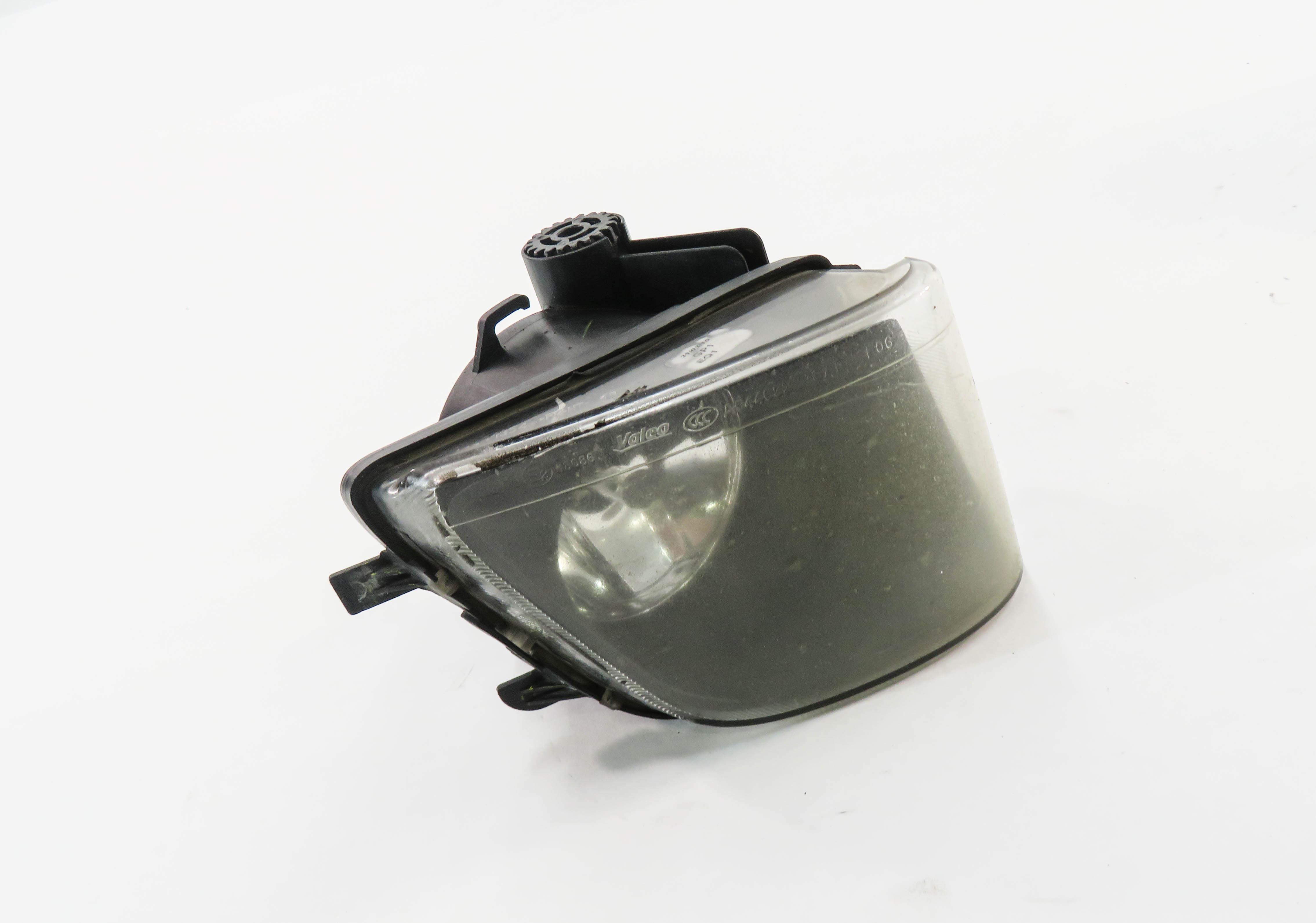 2010-2015 BMW 740i 750i 760i (F01) RIGHT FRONT PASSENGER FOG LIGHT DRIVING LAMP — exact item pictured