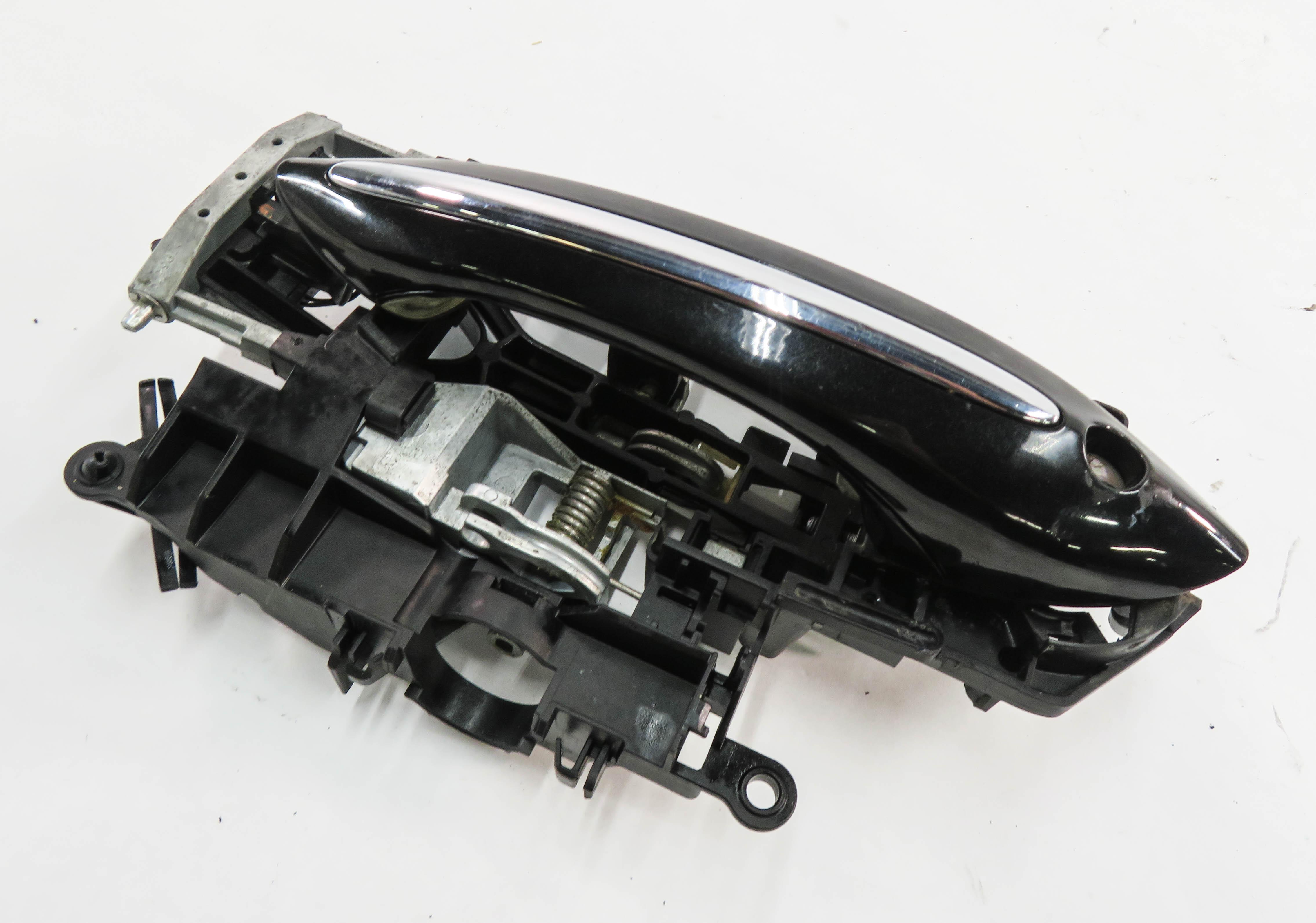 09-15 BMW 740i 750i 760i B7 (F01) LEFT FRONT DRIVER COMFORT DOOR HANDLE (BLACK) — exact item pictured