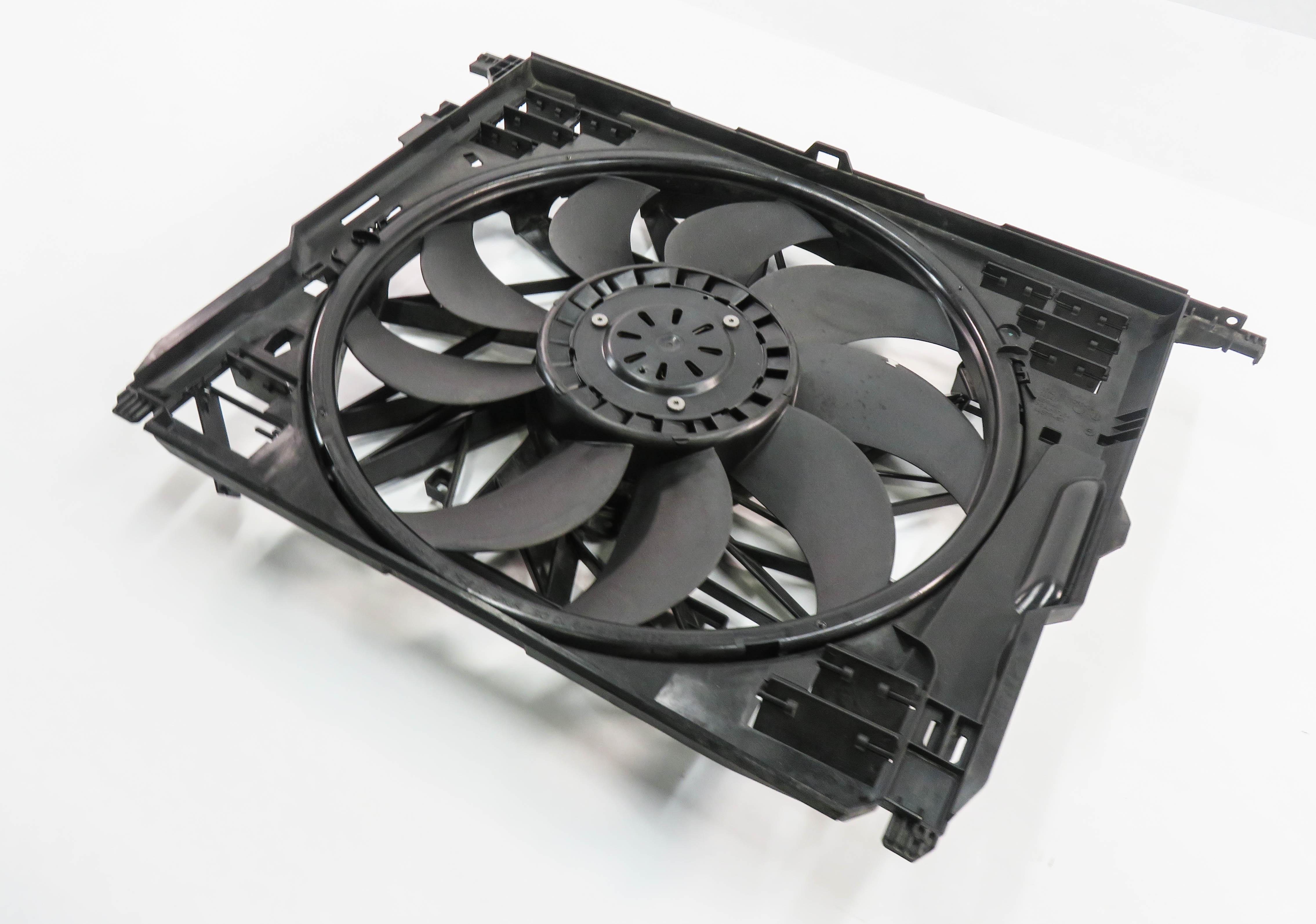 2010-2018 BMW 550i 550iGT 650i 750i B7 (F01 F06 F10) 850w RADIATOR COOLING FAN — exact item pictured