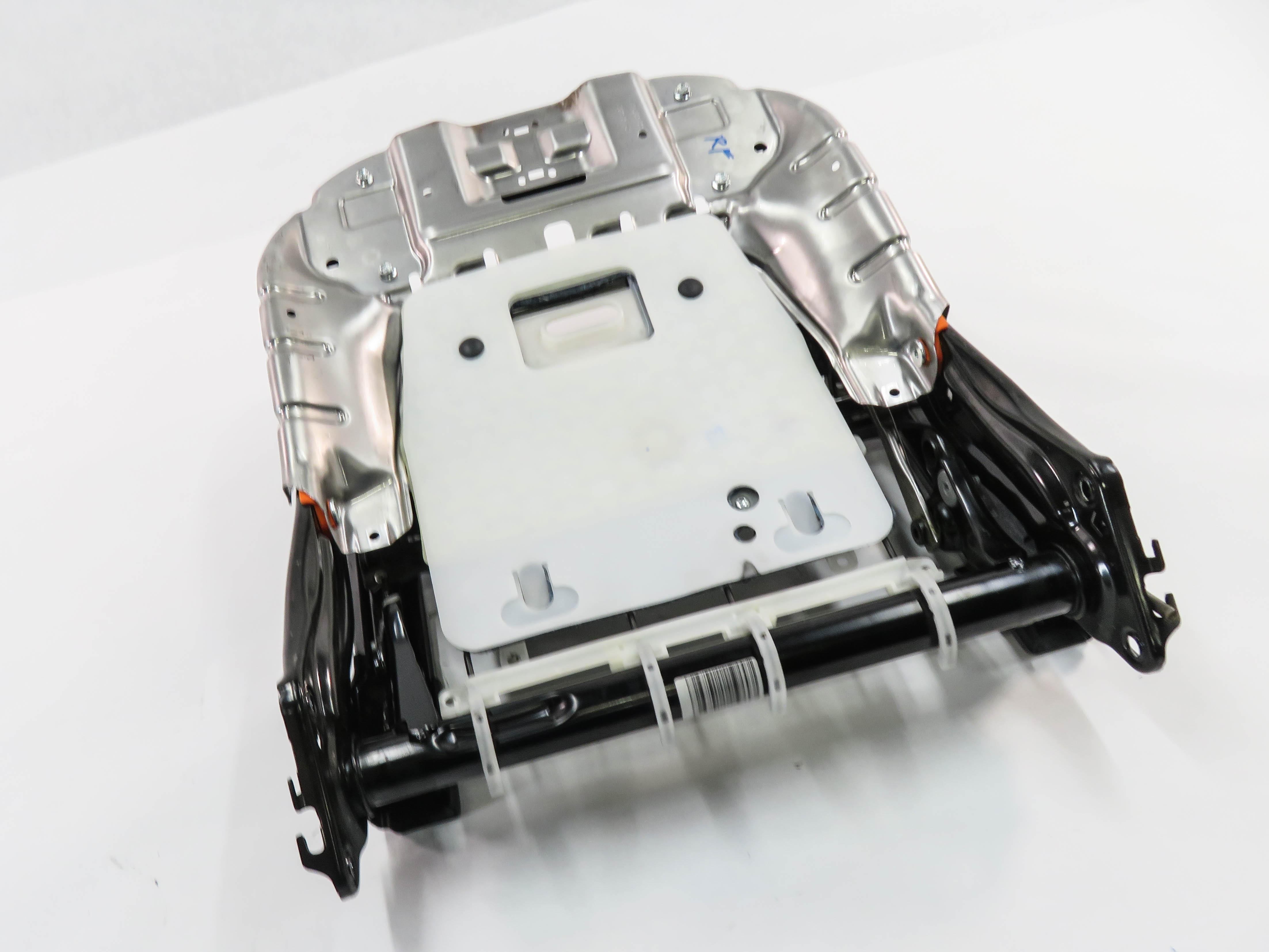 2016-2019 RANGE ROVER EVOQUE (L538) RIGHT FRONT PASSENGER SEAT TRACK w/ MOTORS — exact item pictured