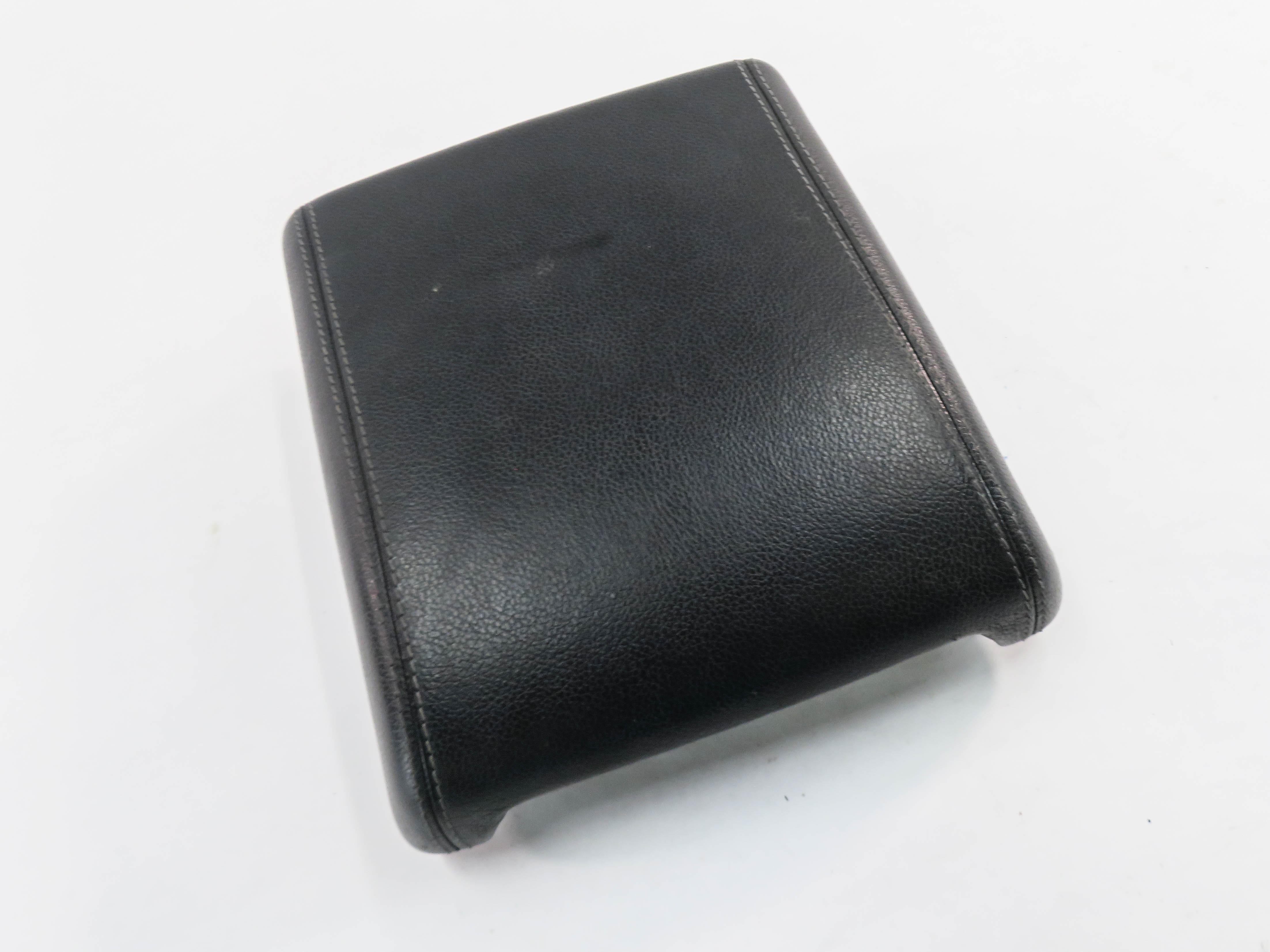 2016-2019 RANGE ROVER EVOQUE (L538) FRONT CENTER CONSOLE ARMREST LID (BLACK) — exact item pictured