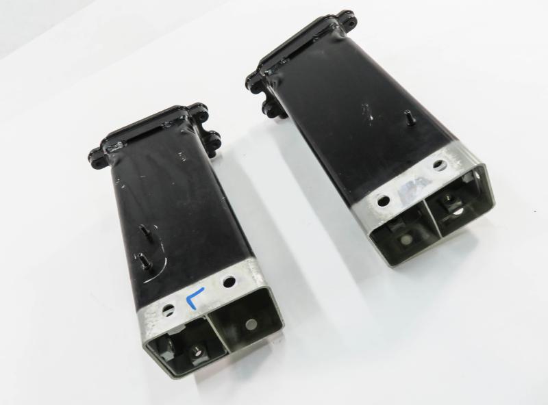 2014 AUDI S8 (D4 4H) FRONT LEFT & RIGHT BUMPER IMPACT BAR MOUNT BRACKET SET-2 — exact item pictured