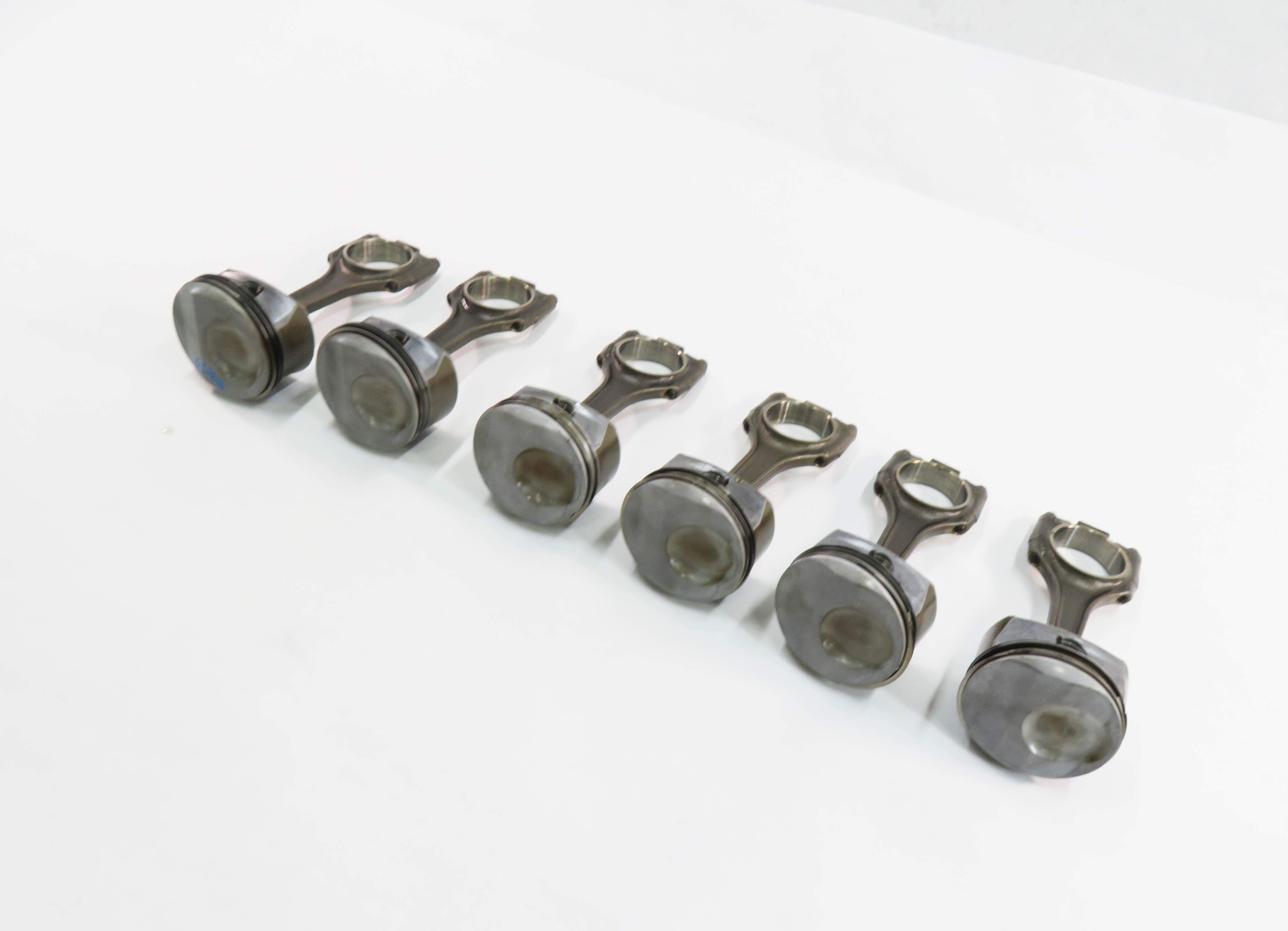 08-12 PORSCHE CAYENNE PANAMERA (958 970) 3.6L M46 / 4.8L M48 ENGINE PISTON SET — exact item pictured