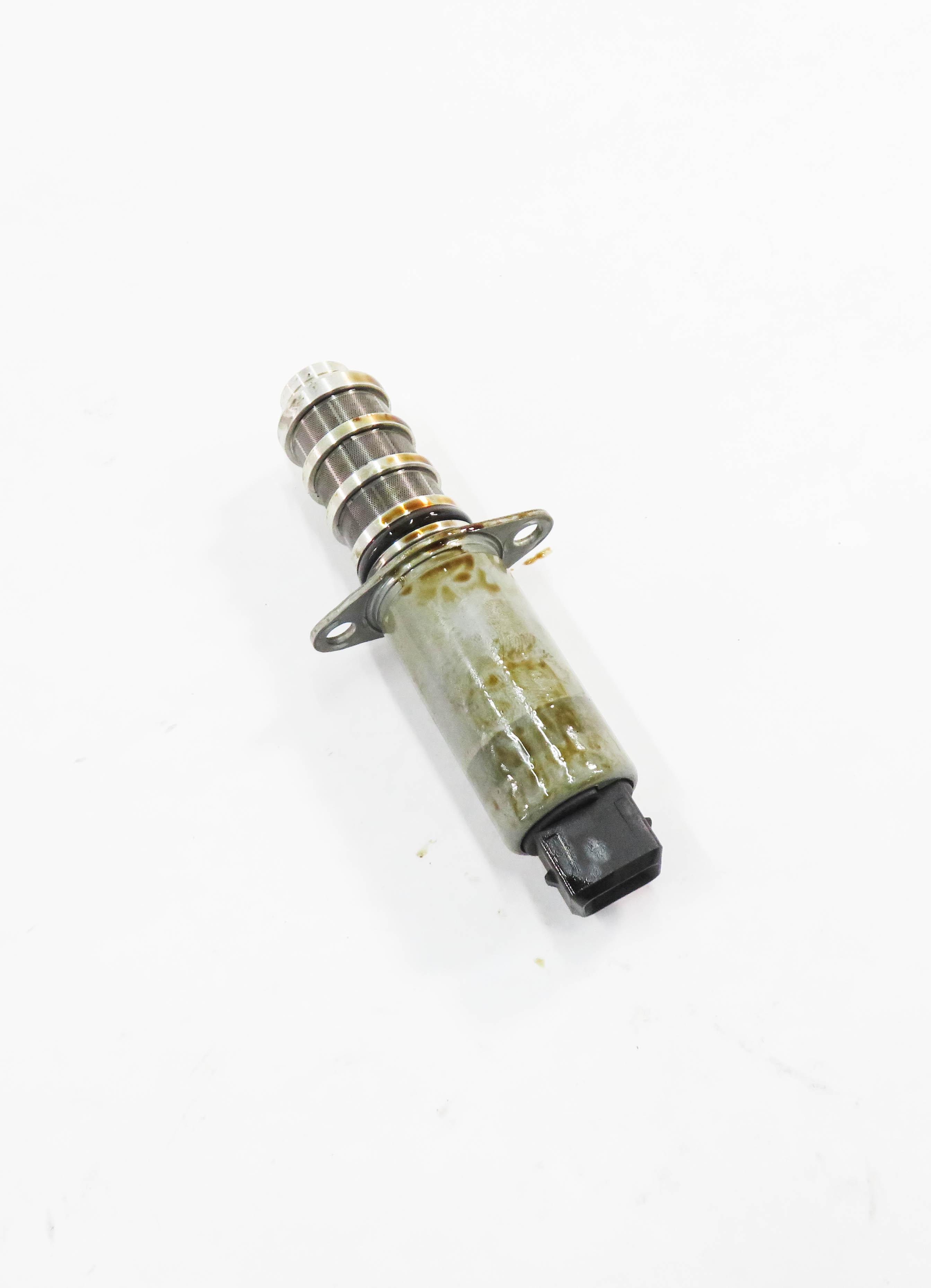 2012 PORSCHE PANAMERA (970 G1) 3.6L M46 ENGINE - CAMSHAFT VVT TIMING SOLENOID — exact item pictured