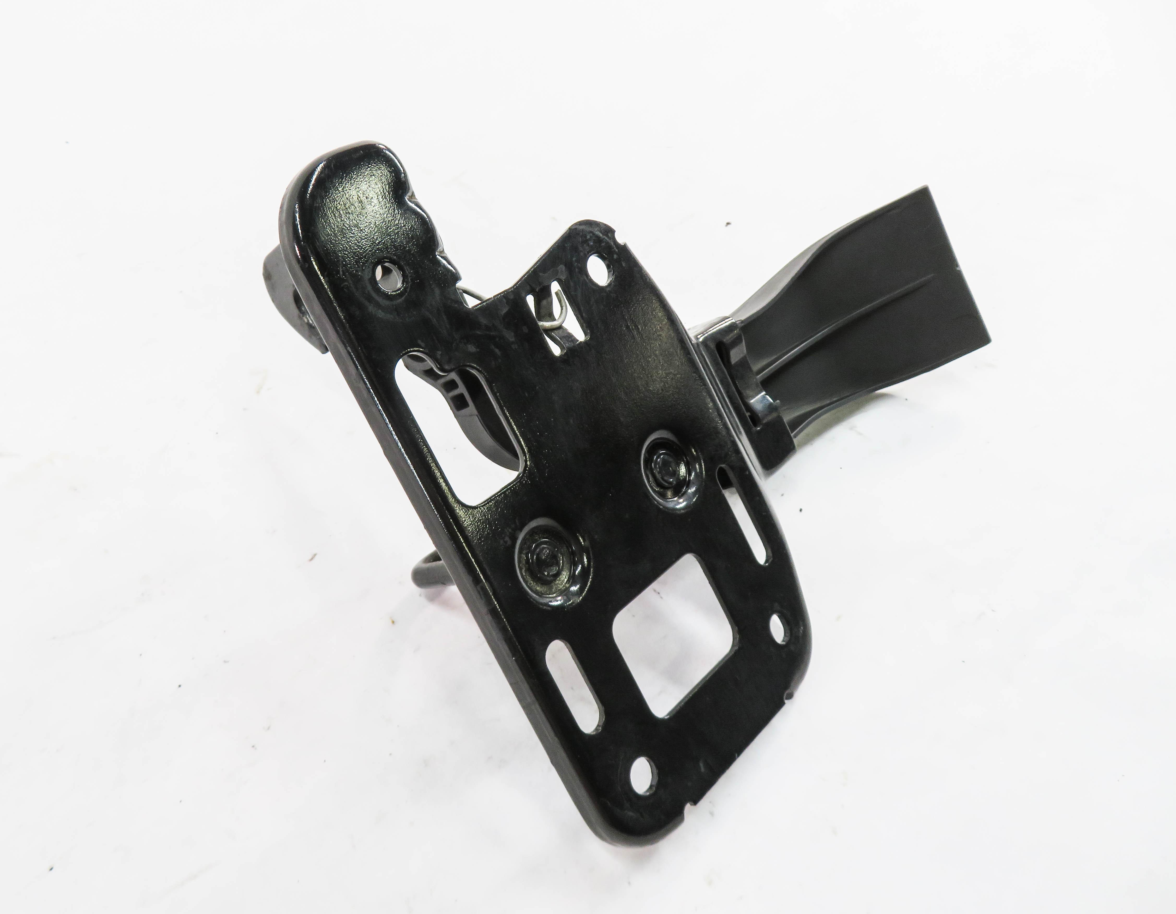 2012 AUDI Q5 (B8 8R) FRONT HOOD SAFETY LATCH — exact item pictured