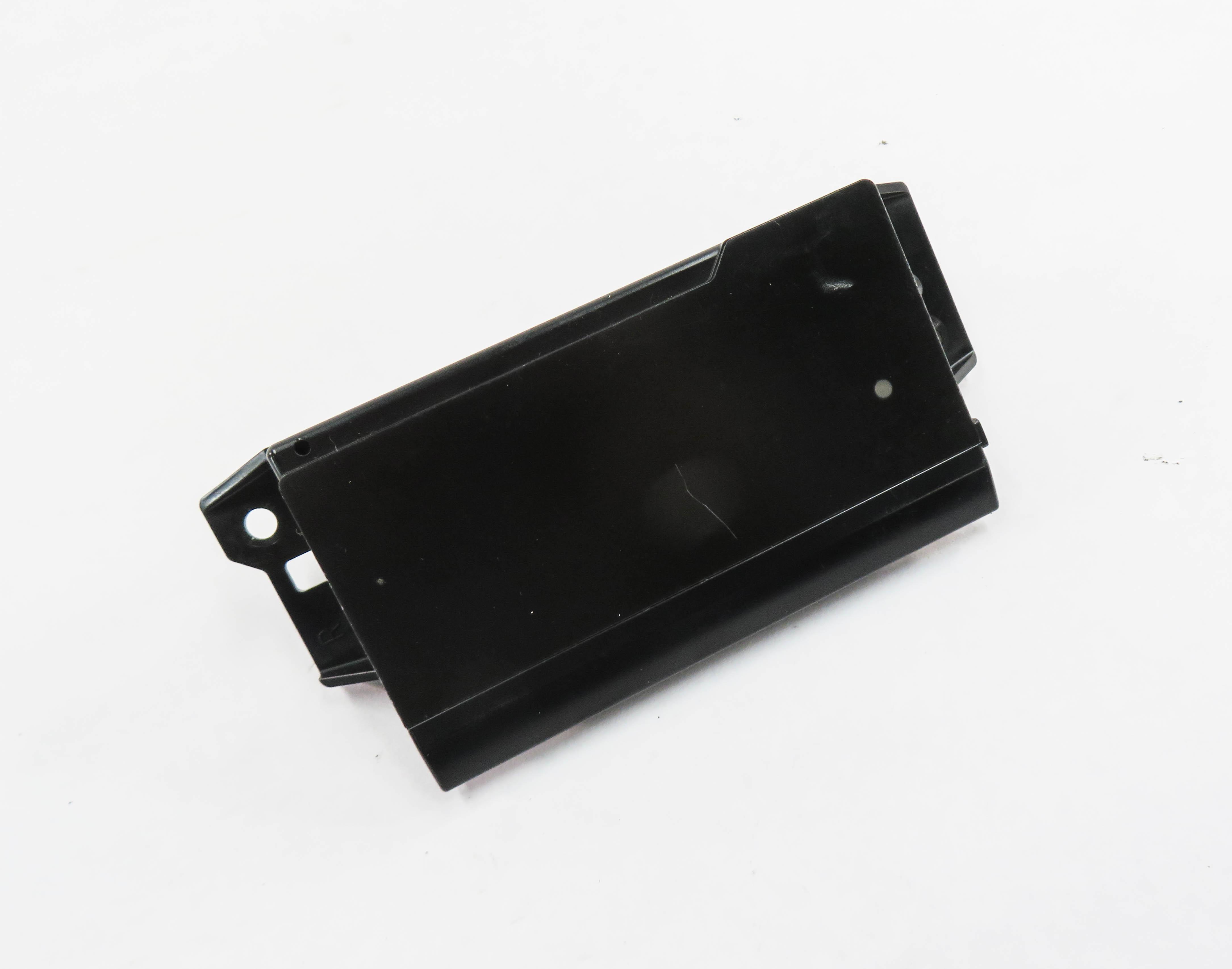 2015 RANGE ROVER SPORT (L494) RIGHT TOUCH SCREEN CONTROL MODULE — exact item pictured