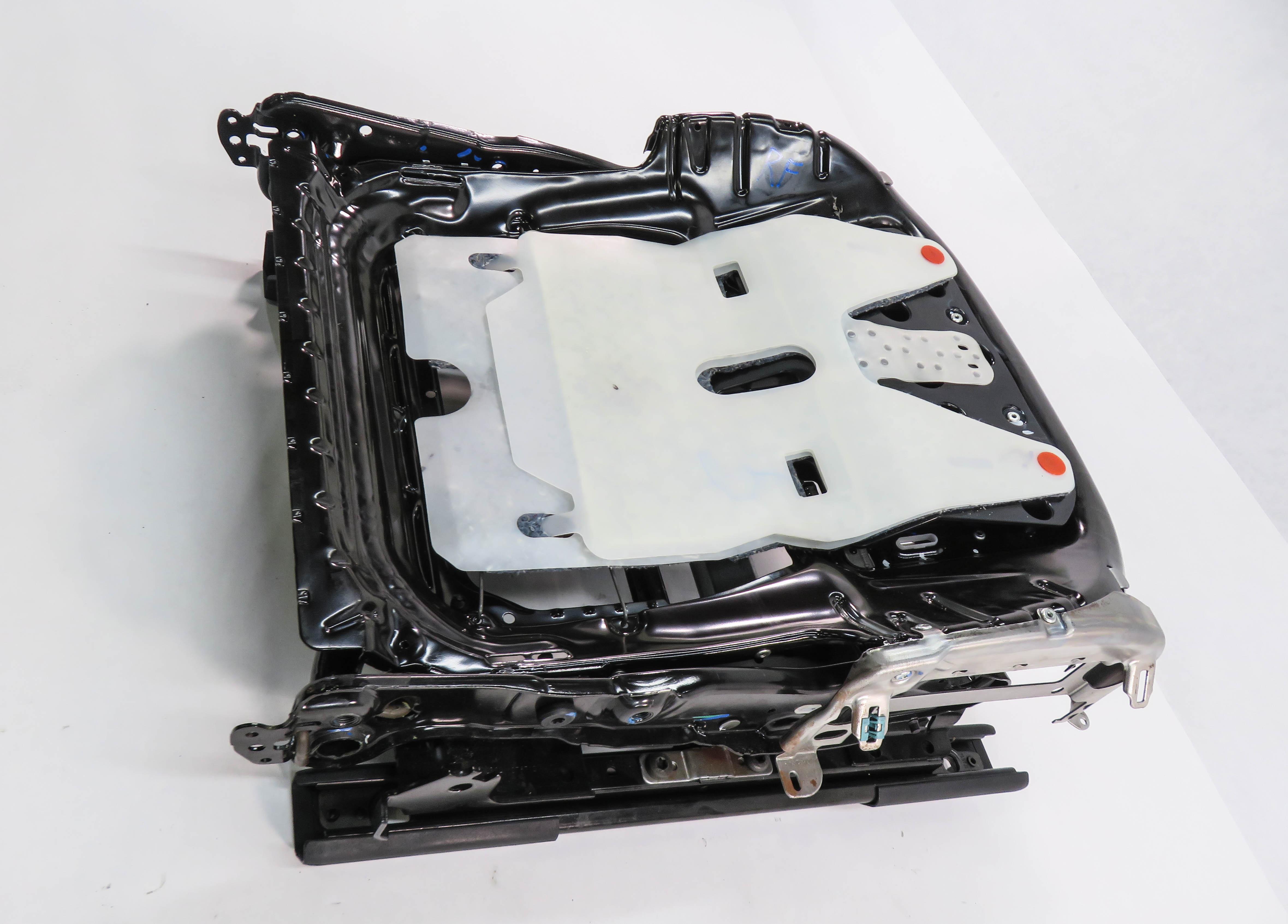 2015 RANGE ROVER SPORT (L494) RIGHT FRONT PASSENGER SEAT TRACK w/ MOTORS — exact item pictured