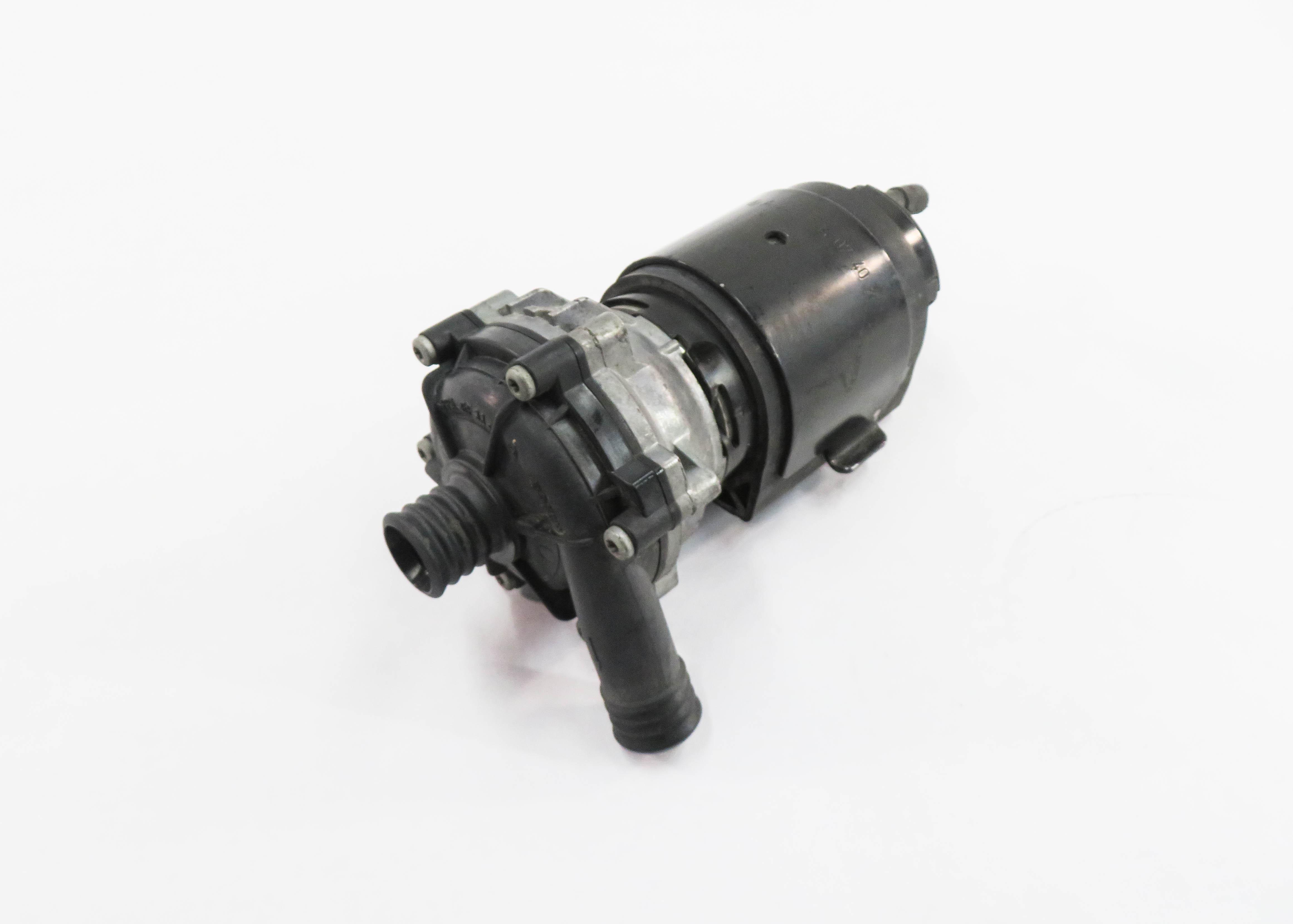 2006 MERCEDES CLS55 AMG (C219) 5.5L ENGINE SECONDARY AUXILIARY WATER PUMP — exact item pictured