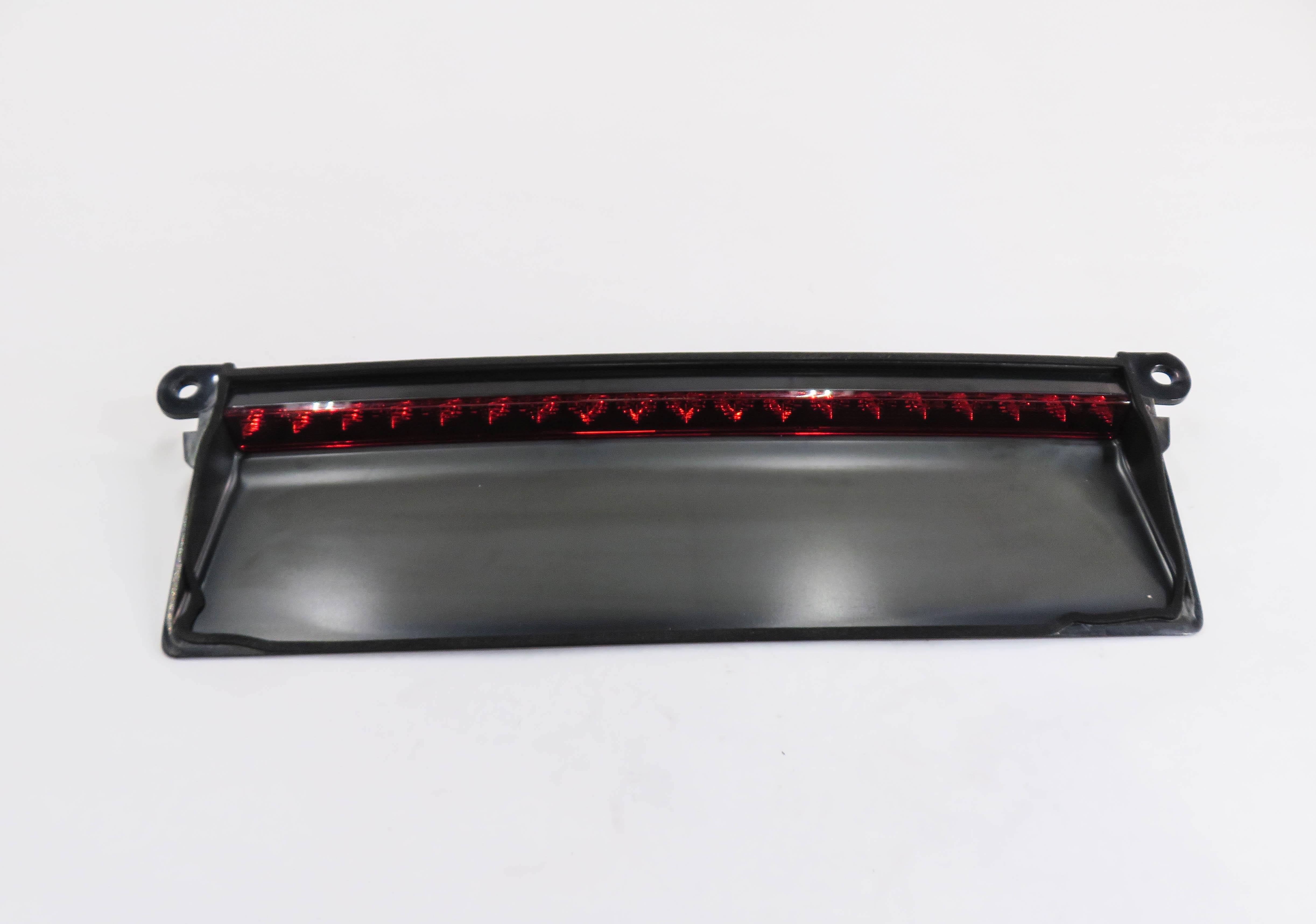 2010 PORSCHE PANAMERA (970 G1) REAR 3rd THIRD BRAKE LIGHT LAMP — exact item pictured