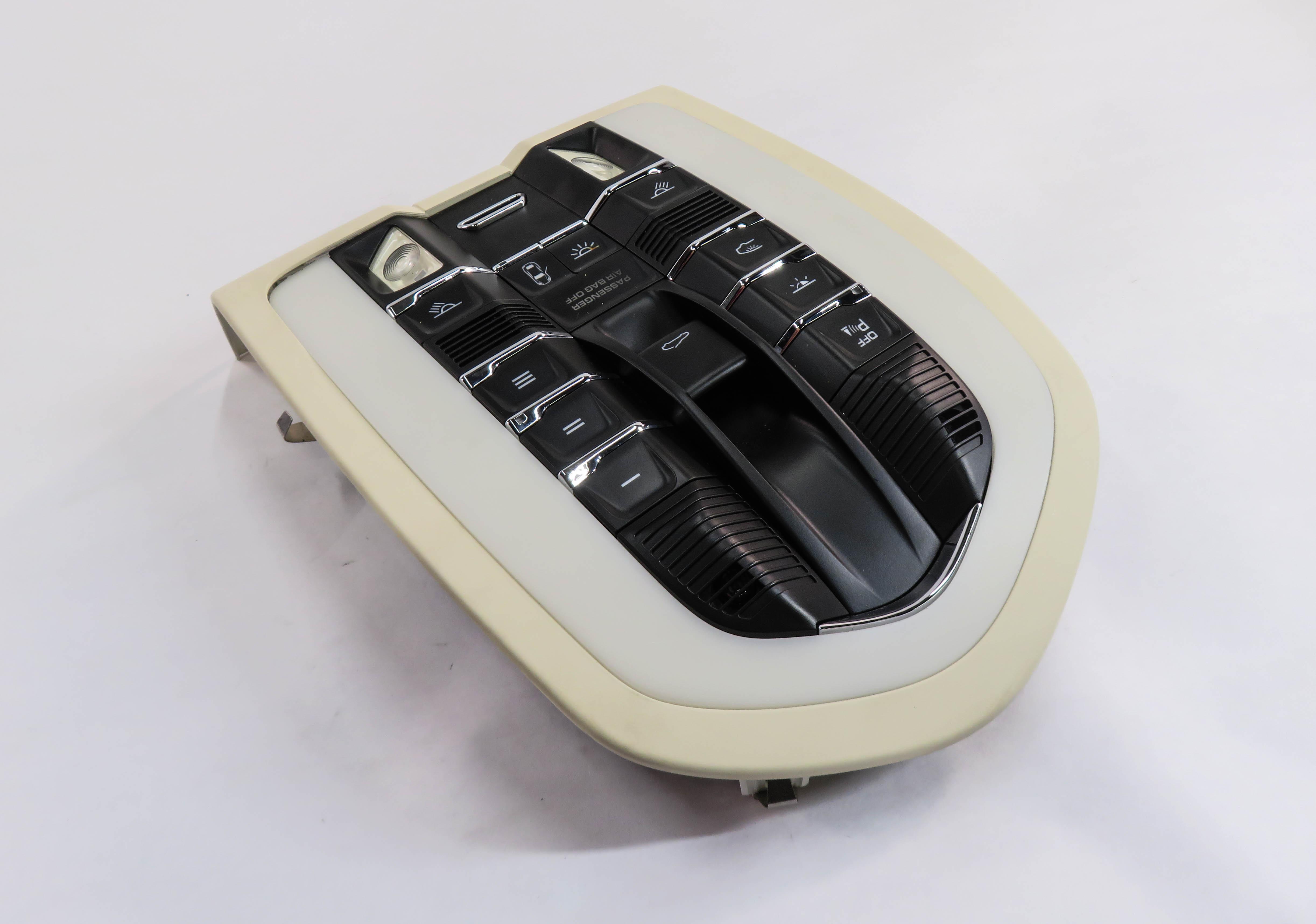 2010 PORSCHE PANAMERA (970 G1) FRONT DOMELIGHT MAP READING LIGHT LAMP (CREAM) — exact item pictured