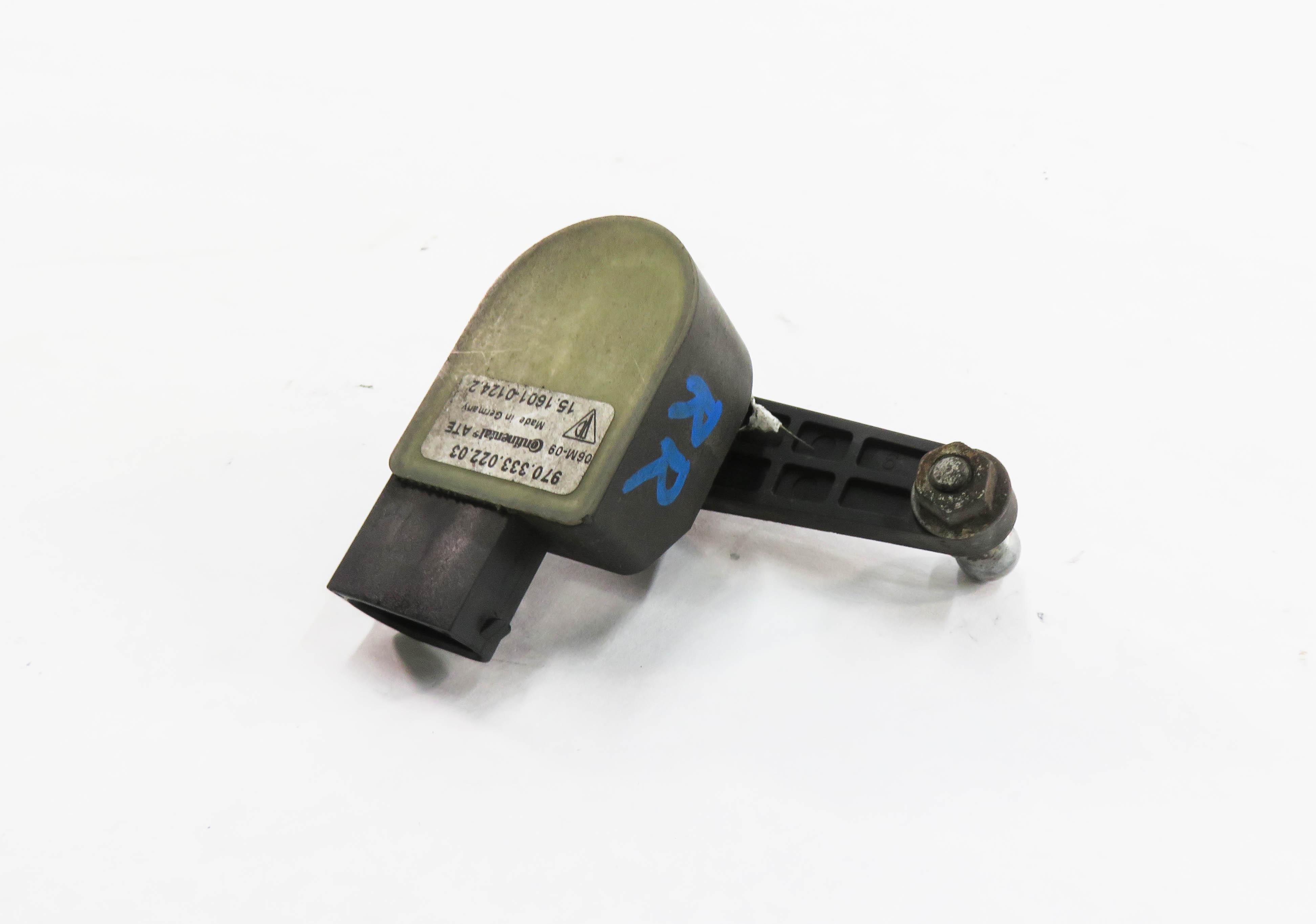 2010 PORSCHE PANAMERA (970 G1) RIGHT REAR SUSPENSION HEIGHT LEVEL SENSOR — exact item pictured