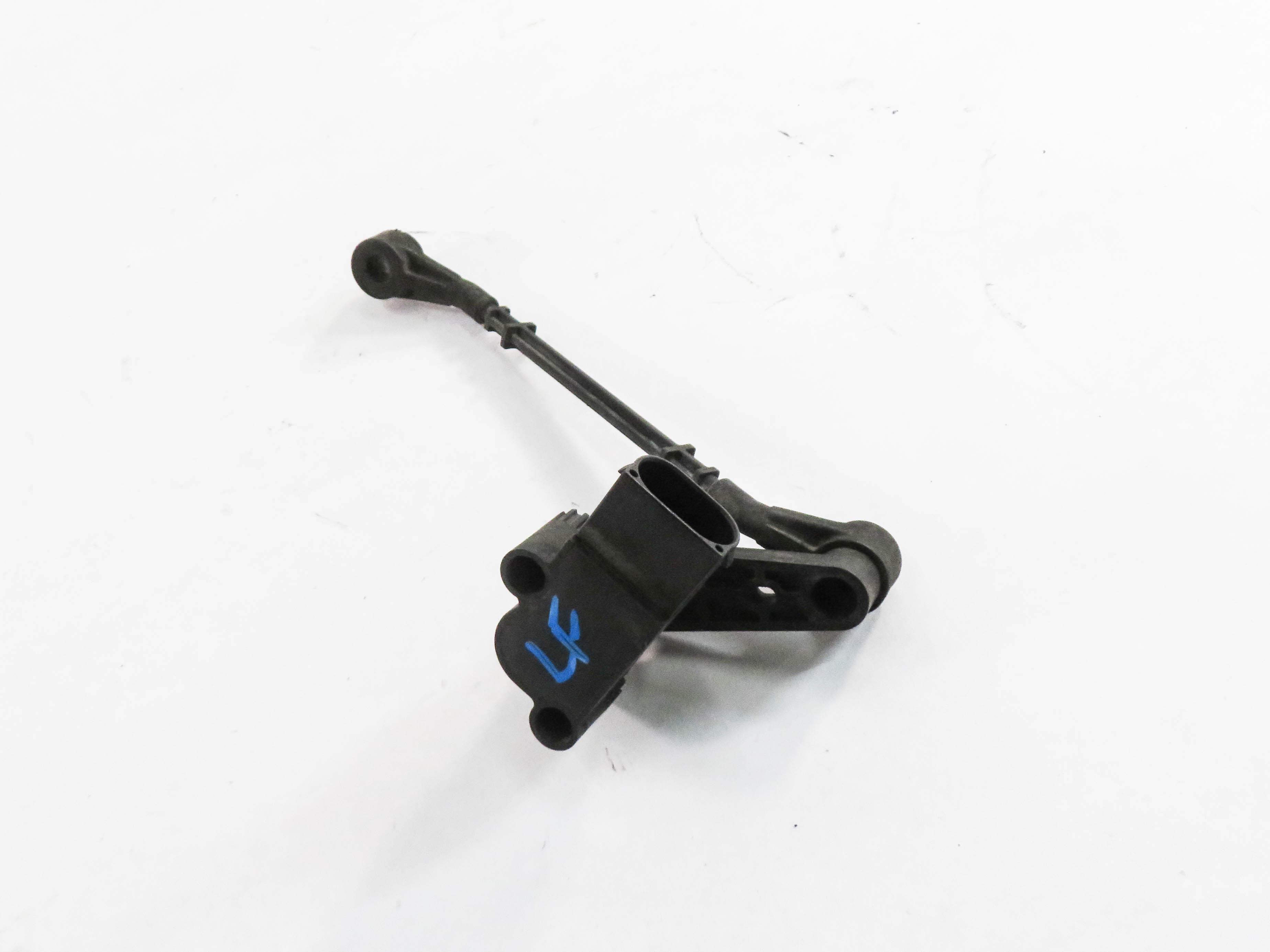 2010 RANGE ROVER (L322) LEFT FRONT DRIVER SUSPENSION HEIGHT LEVEL SENSOR — exact item pictured