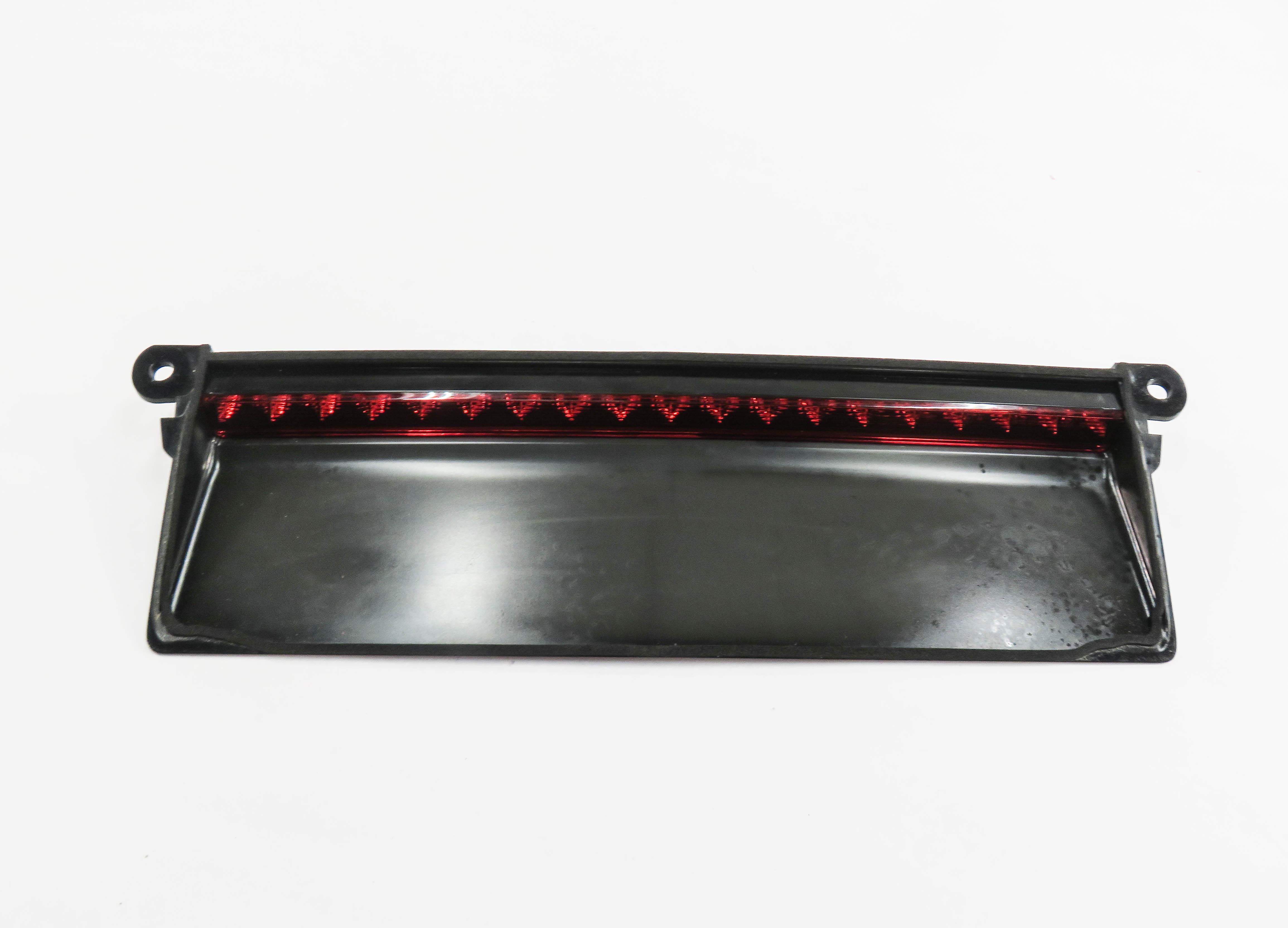 2011 PORSCHE PANAMERA (970 G1) REAR 3rd THIRD BRAKE LIGHT LAMP — exact item pictured