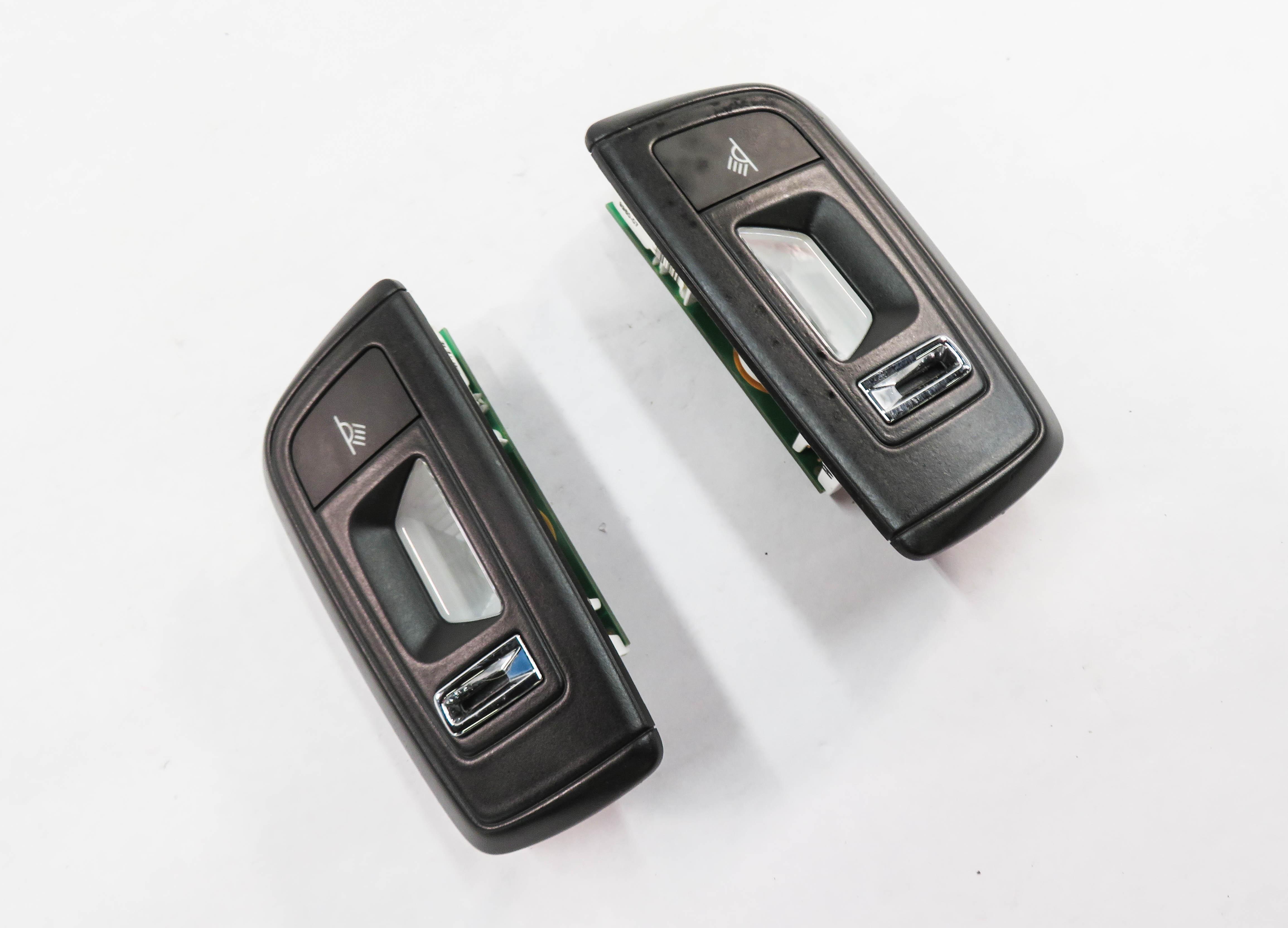 2011 PORSCHE PANAMERA (970 G1) REAR DOMELIGHT READING LIGHT LAMP SET-2 (BLACK) — exact item pictured