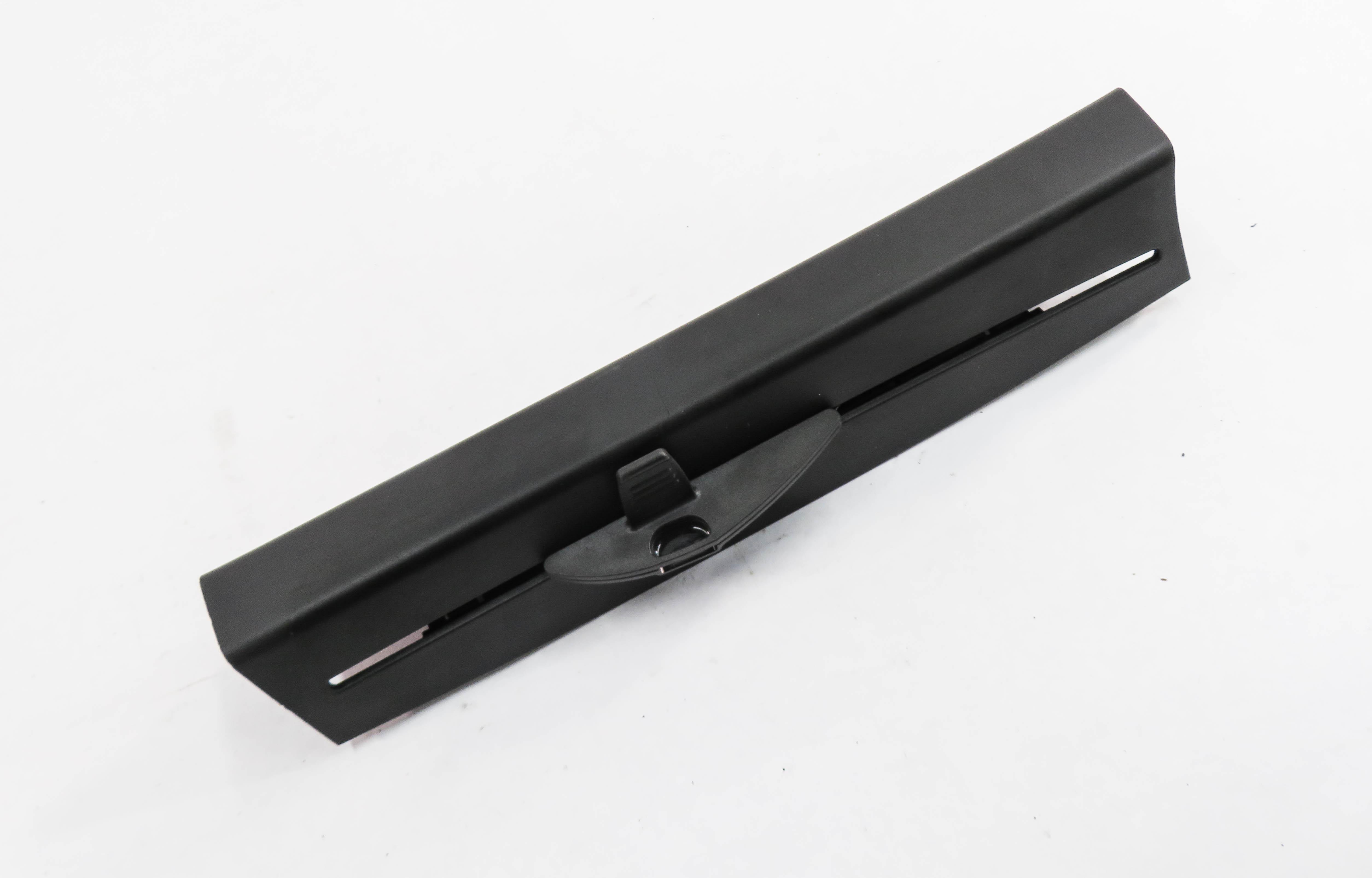 11-16 BMW 528i 535i 550i (F10) RIGHT REAR DOOR QUARTER VENT WINDOW PRIVACY SHADE — exact item pictured