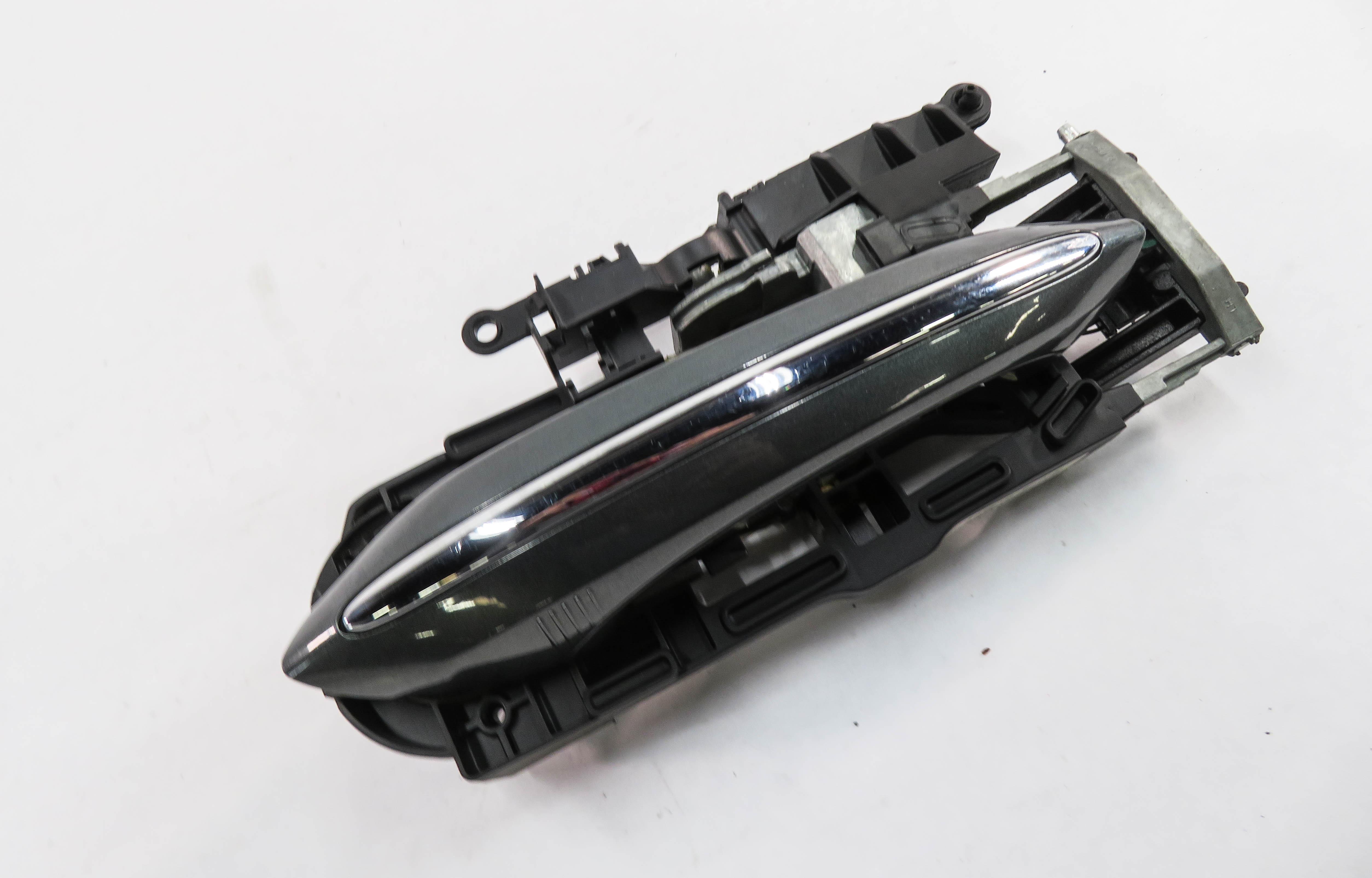 09-18 BMW 528i 535i 550i 740i 750i 760i RIGHT FRONT COMFORT DOOR HANDLE (GRAY) — exact item pictured