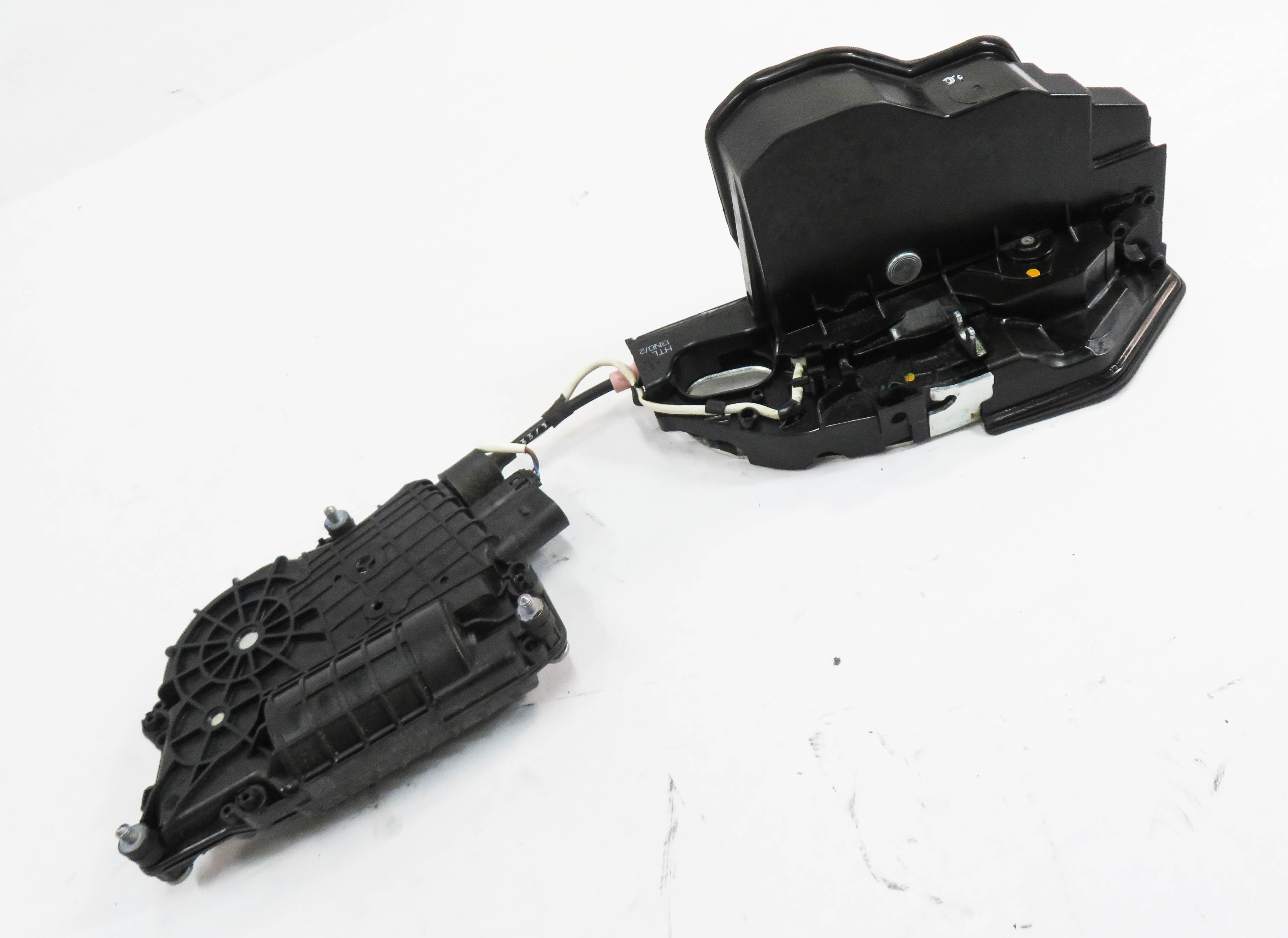 2011-2016 BMW 528i 535i 550i M5 (F10) LEFT REAR SOFT CLOSE DOOR LOCK LATCH SET — exact item pictured