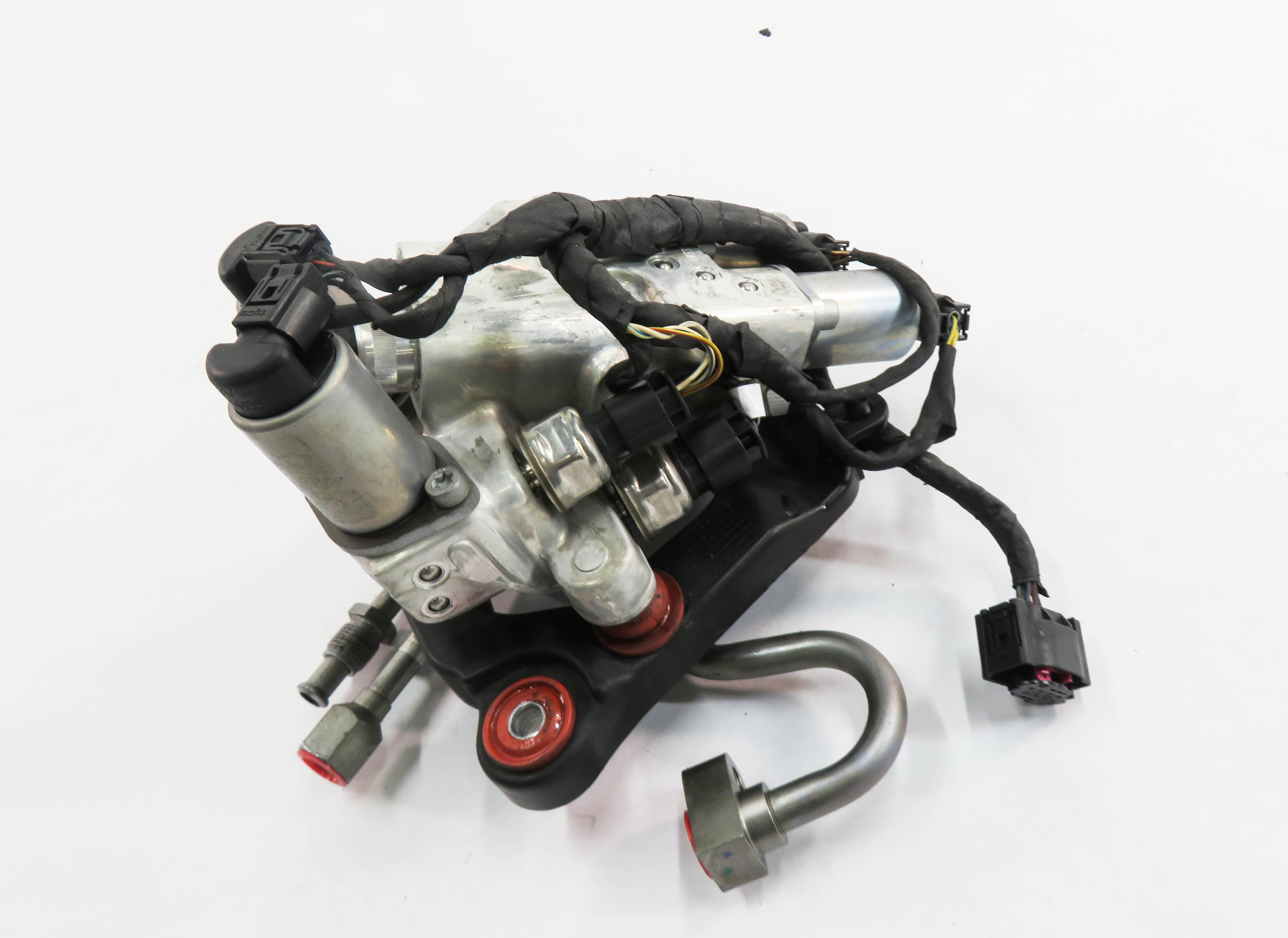 2011 BMW 535i (F10) 3.0L N55 TURBO ENGINE - DYNAMIC DRIVE SUSPENSION VALVE BLOCK — exact item pictured