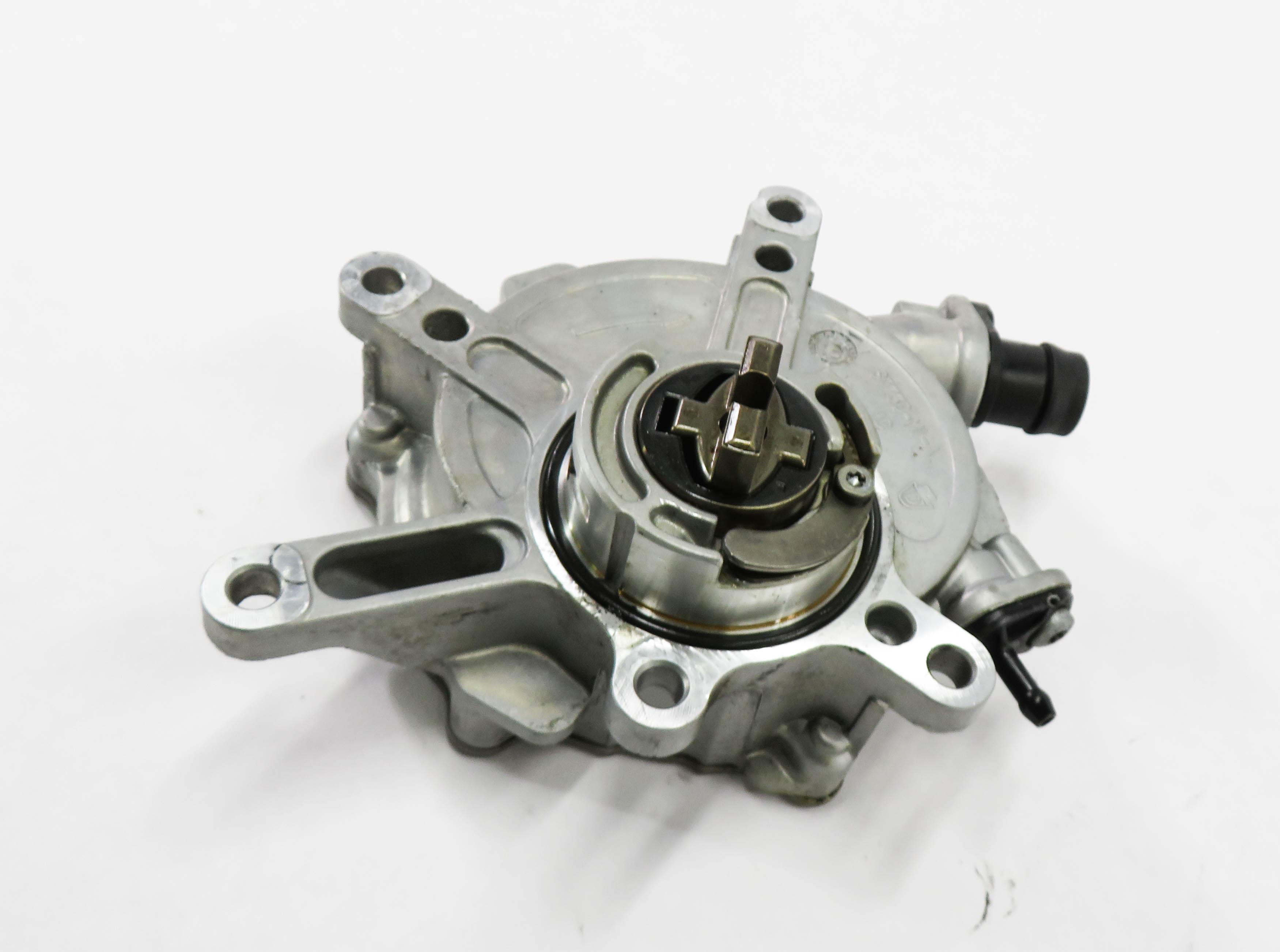 11-20 MERCEDES CL550 GL450 GL550 ML350 ML550 S400 S550 S600 SL550 - VACUUM PUMP — exact item pictured