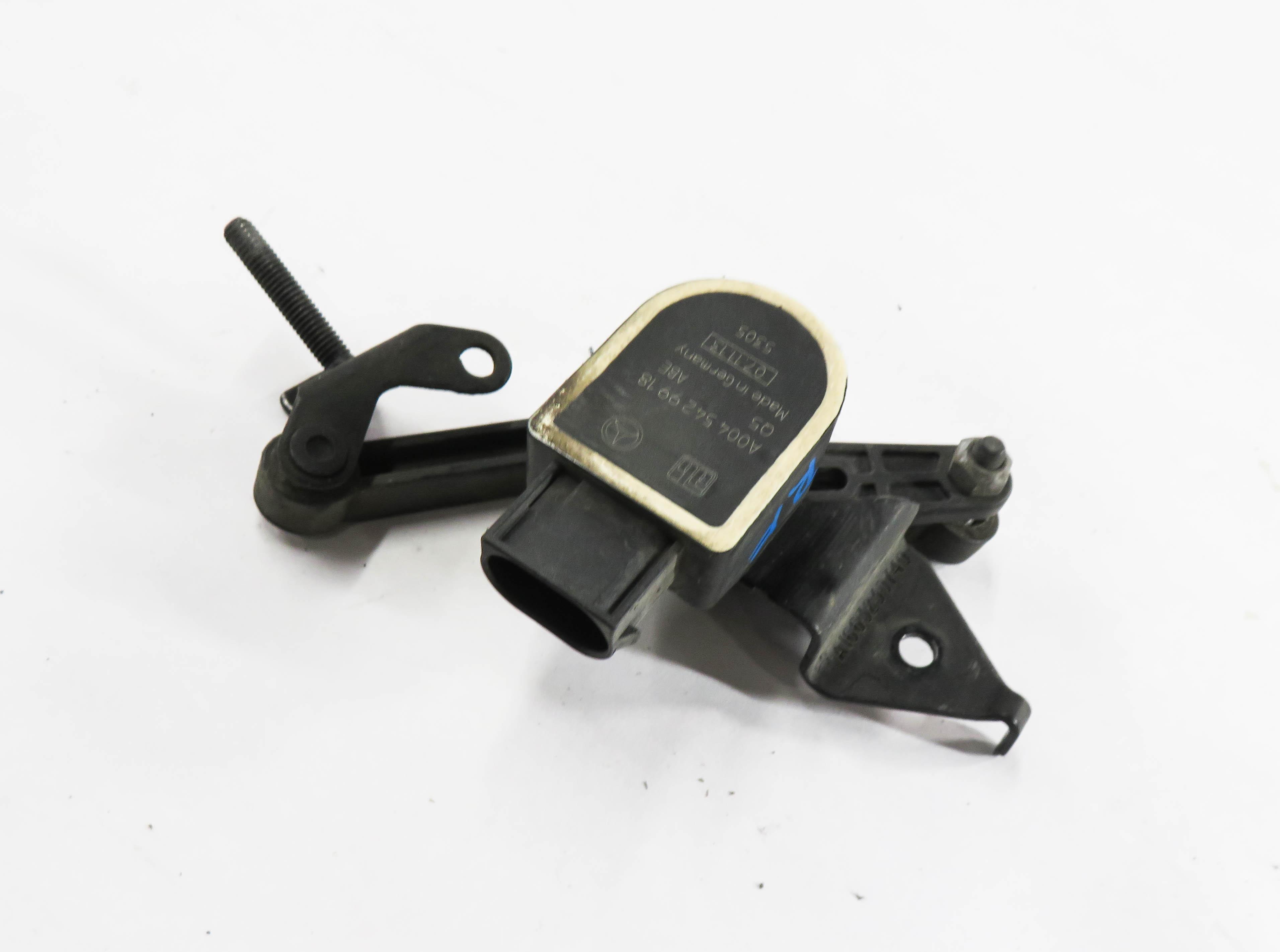 2014 MERCEDES GL550 (X166) RIGHT FRONT PASSENGER SUSPENSION HEIGHT LEVEL SENSOR — exact item pictured