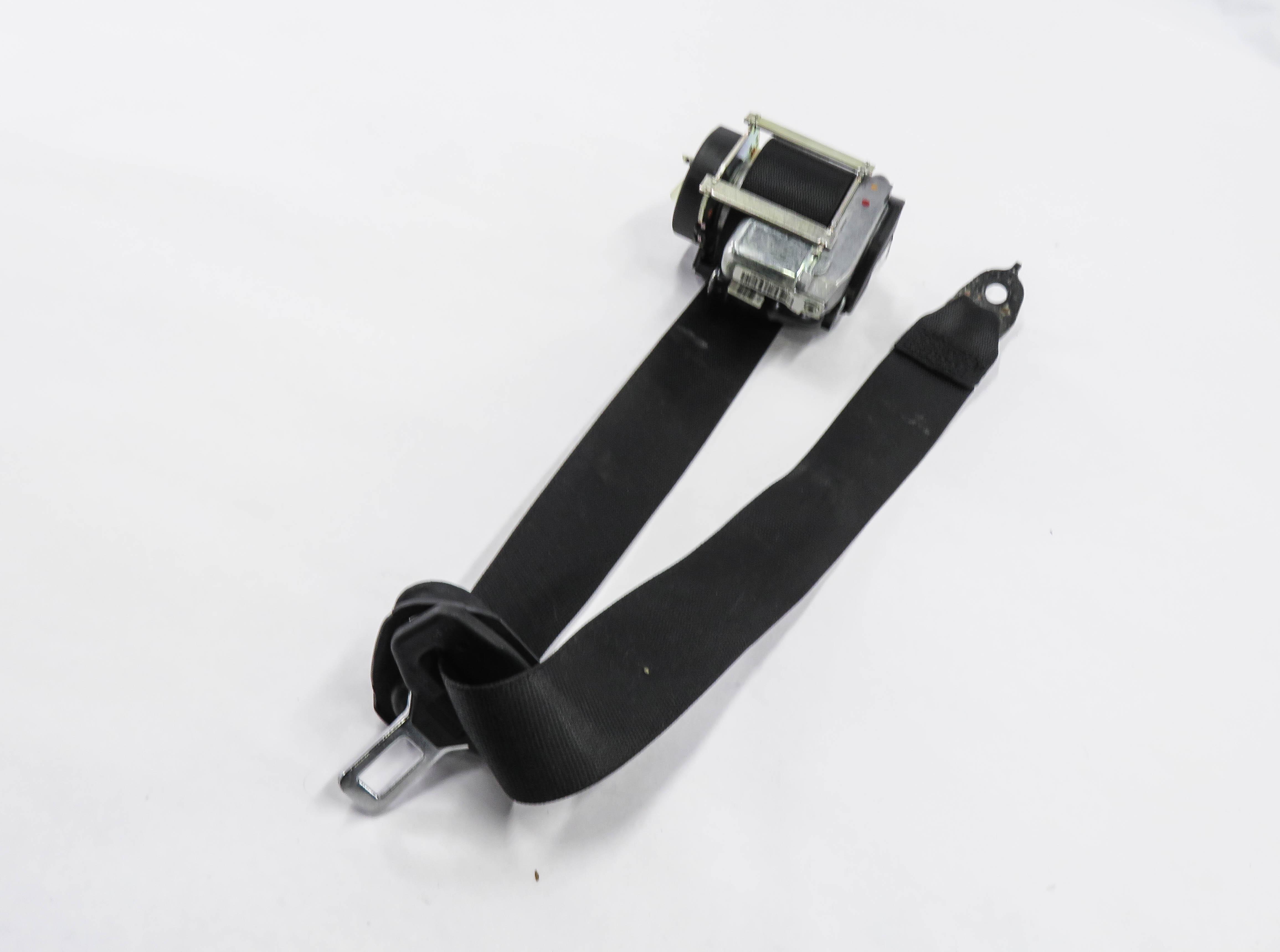 2014 MERCEDES GL550 (X166) RIGHT REAR 3rd ROW SEAT SEATBELT RETRACTOR (BLACK) — exact item pictured