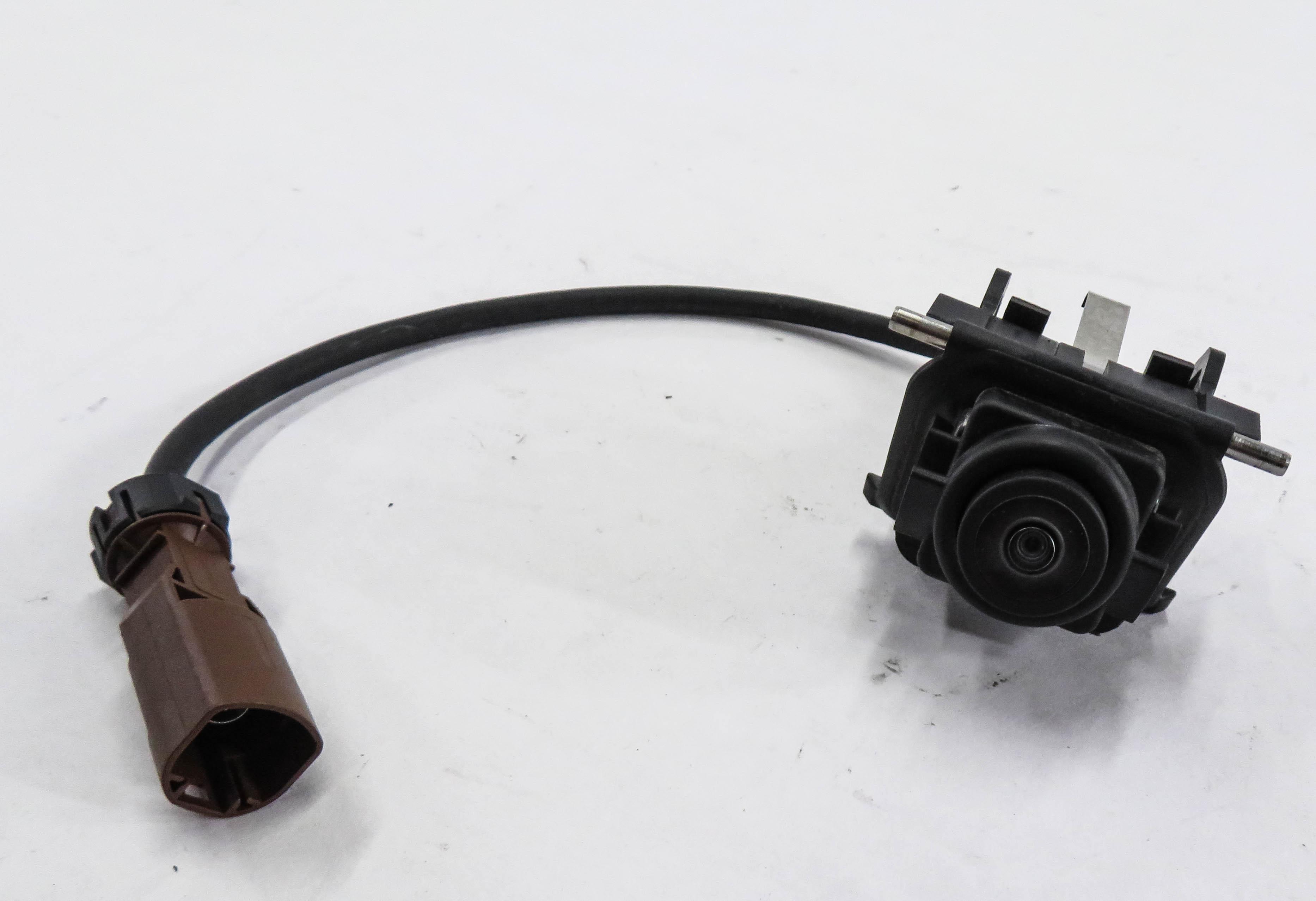 13-16 MERCEDES GL350 GL450 GL550 S550 S600 (X166 W222) REAR SURROUND VIEW CAMERA — exact item pictured