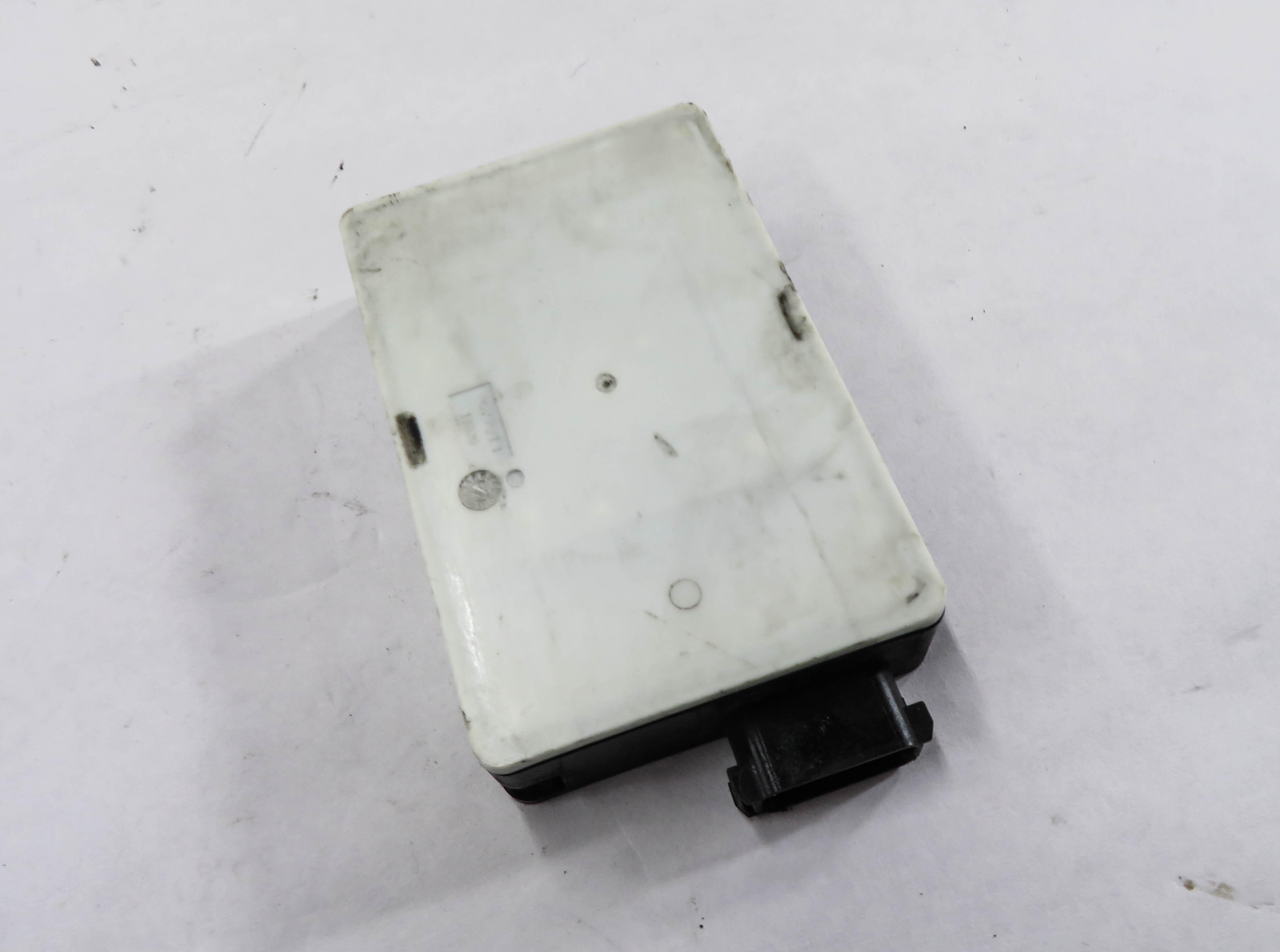 2014 MERCEDES GL550 (X166) BLIND SPOT RADAR DISTRONIC SENSOR CONTROL MODULE — exact item pictured