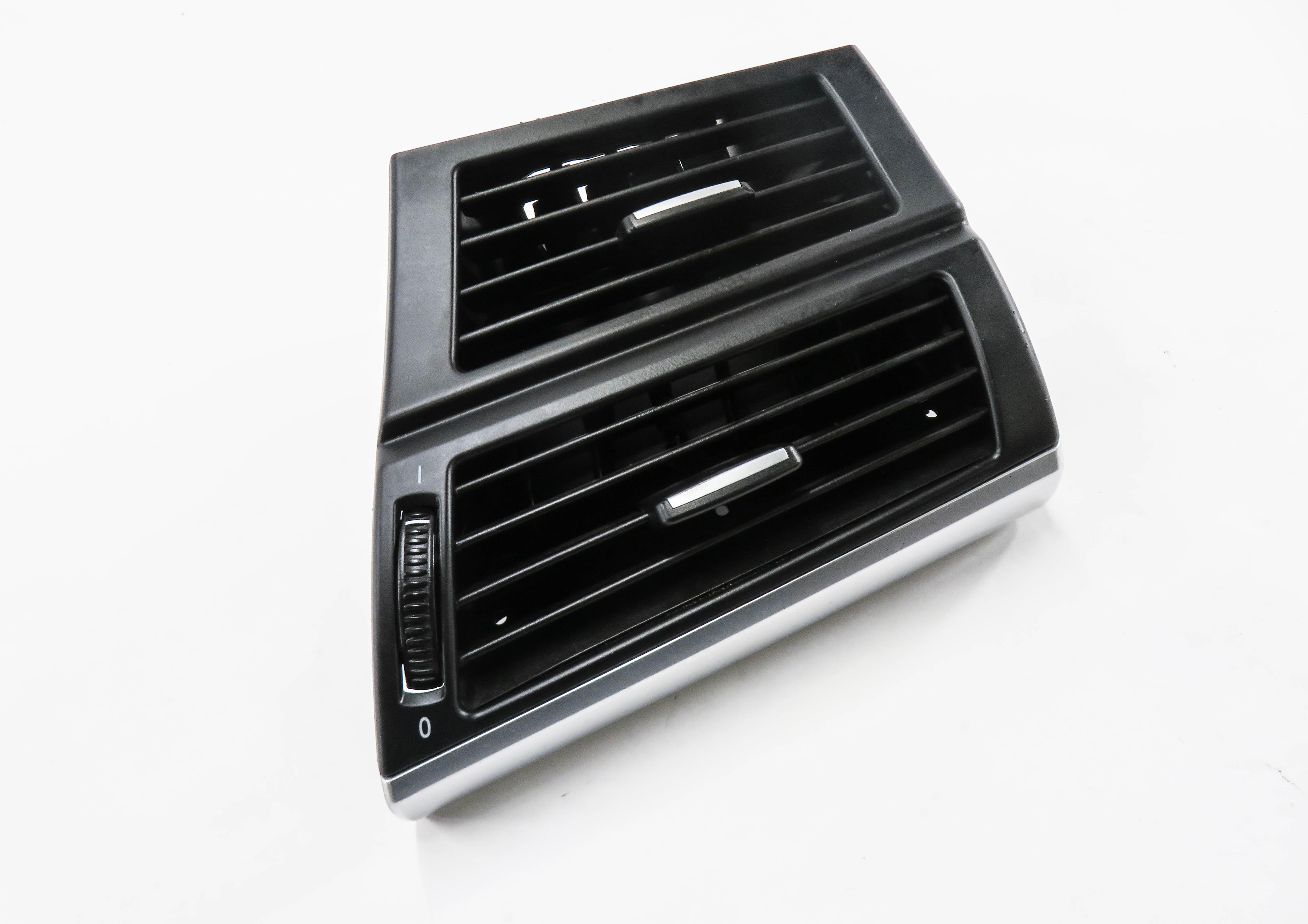 2008 BMW X5 (E70) RIGHT FRONT PASSENGER DASH HEATER A/C AIR VENT — exact item pictured