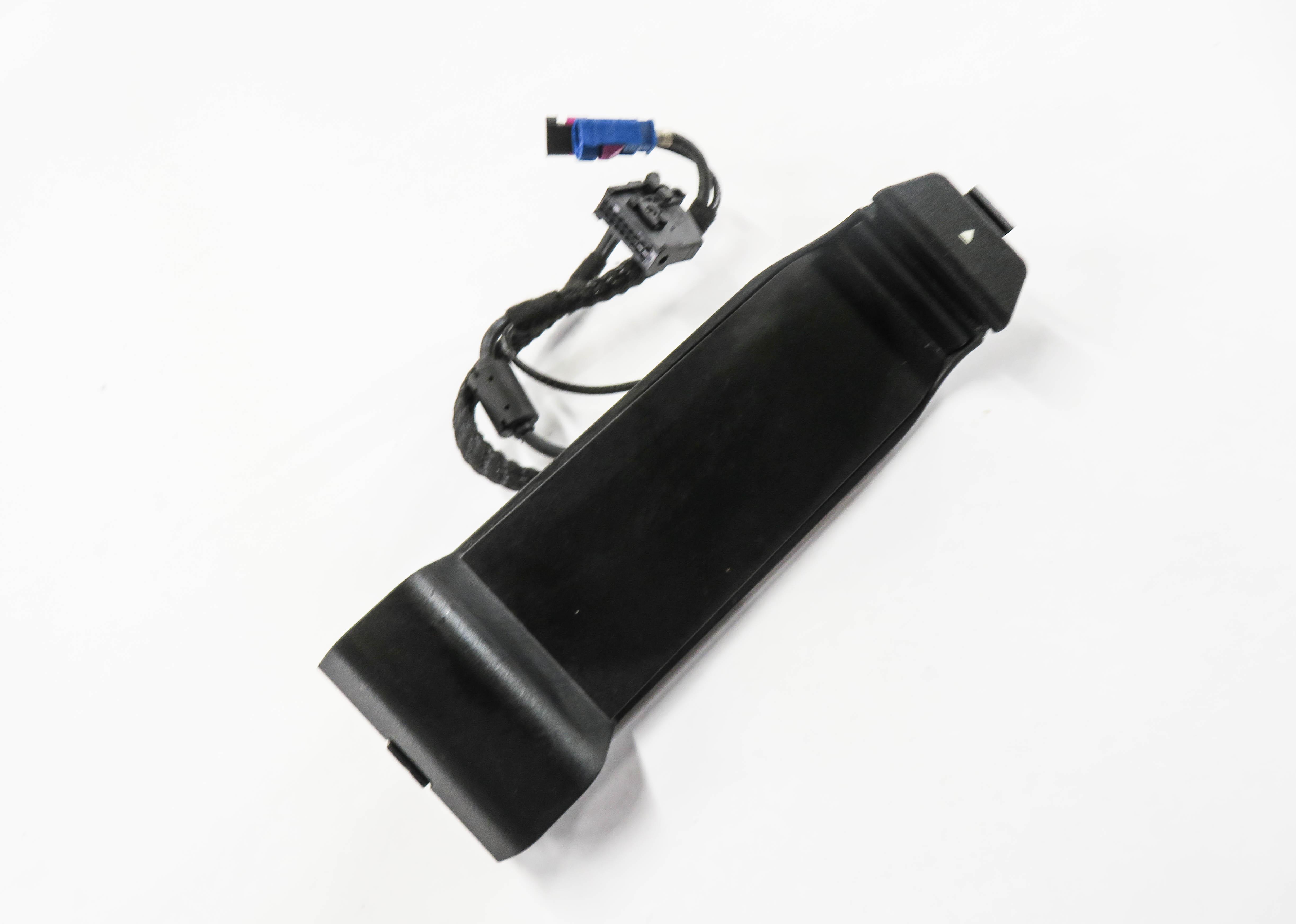 2013 BMW 535i (F10) FRONT CENTER CONSOLE CELL PHONE SNAP IN CRADLE — exact item pictured