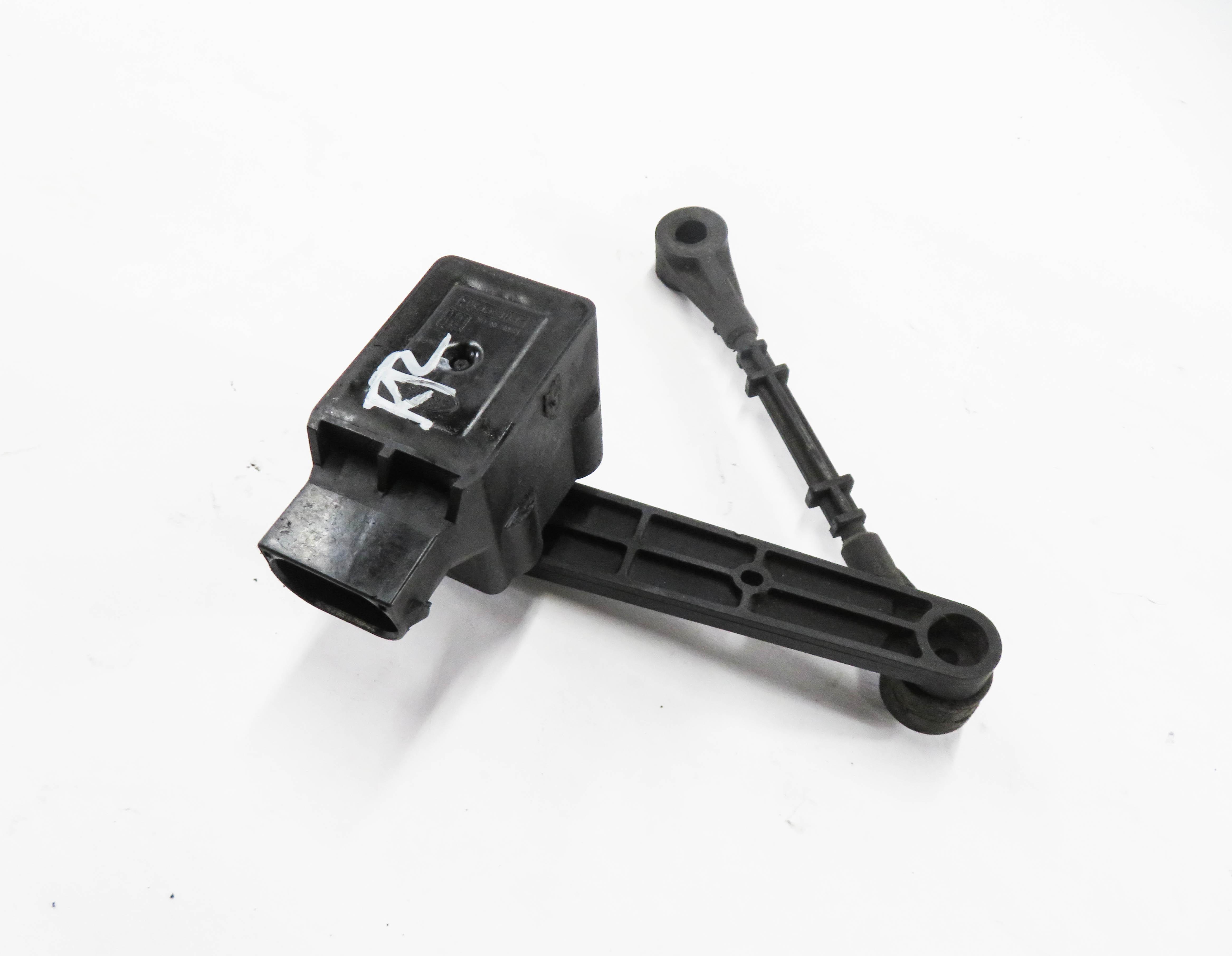 06 RANGE ROVER SPORT (L320) RIGHT PASSENGER REAR SUSPENSION HEIGHT LEVEL SENSOR — exact item pictured
