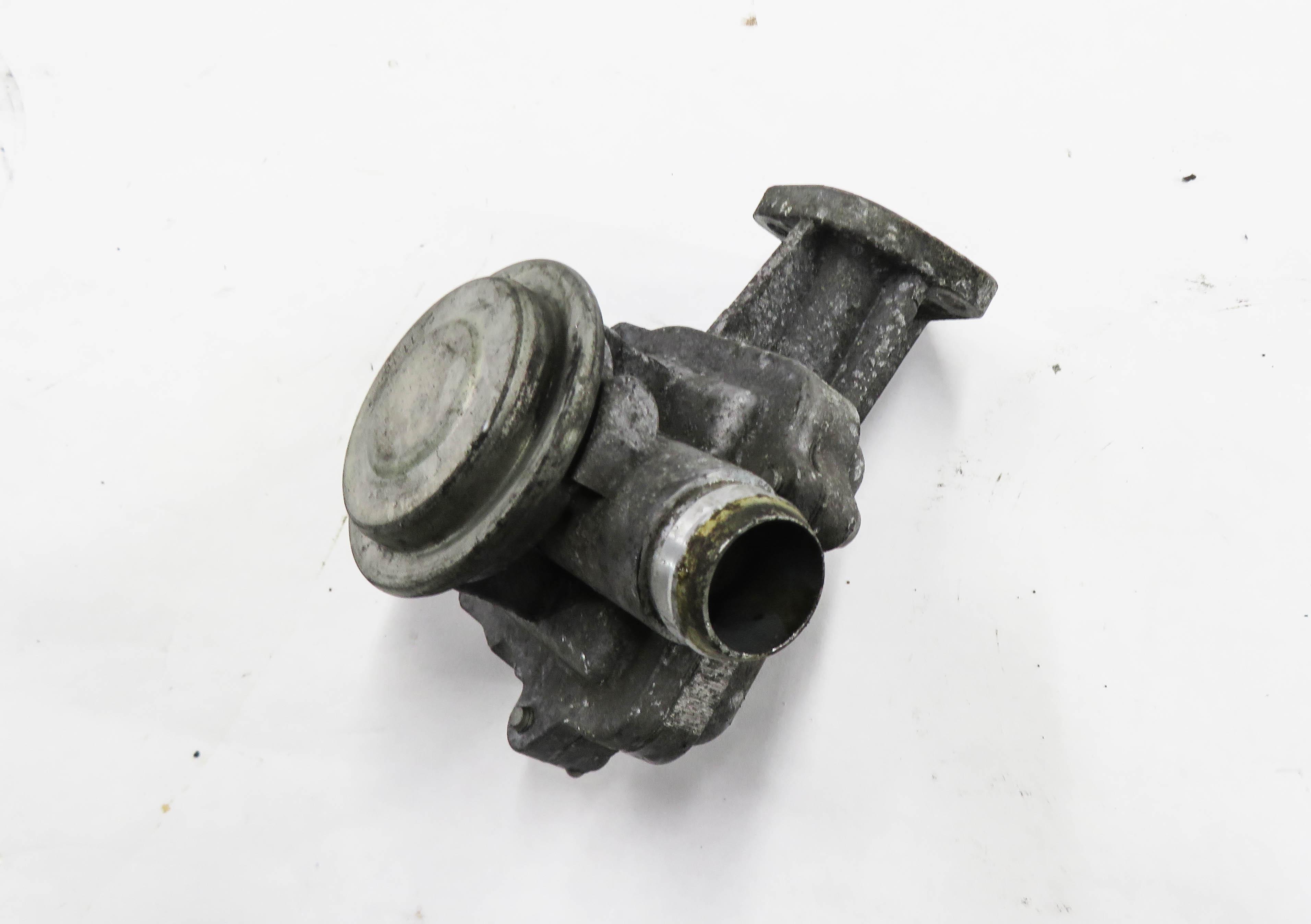 2011 MERCEDES GLK350 (X204) 3.5L M272 ENGINE - RIGHT AIR INJECTION CHECK VALVE — exact item pictured