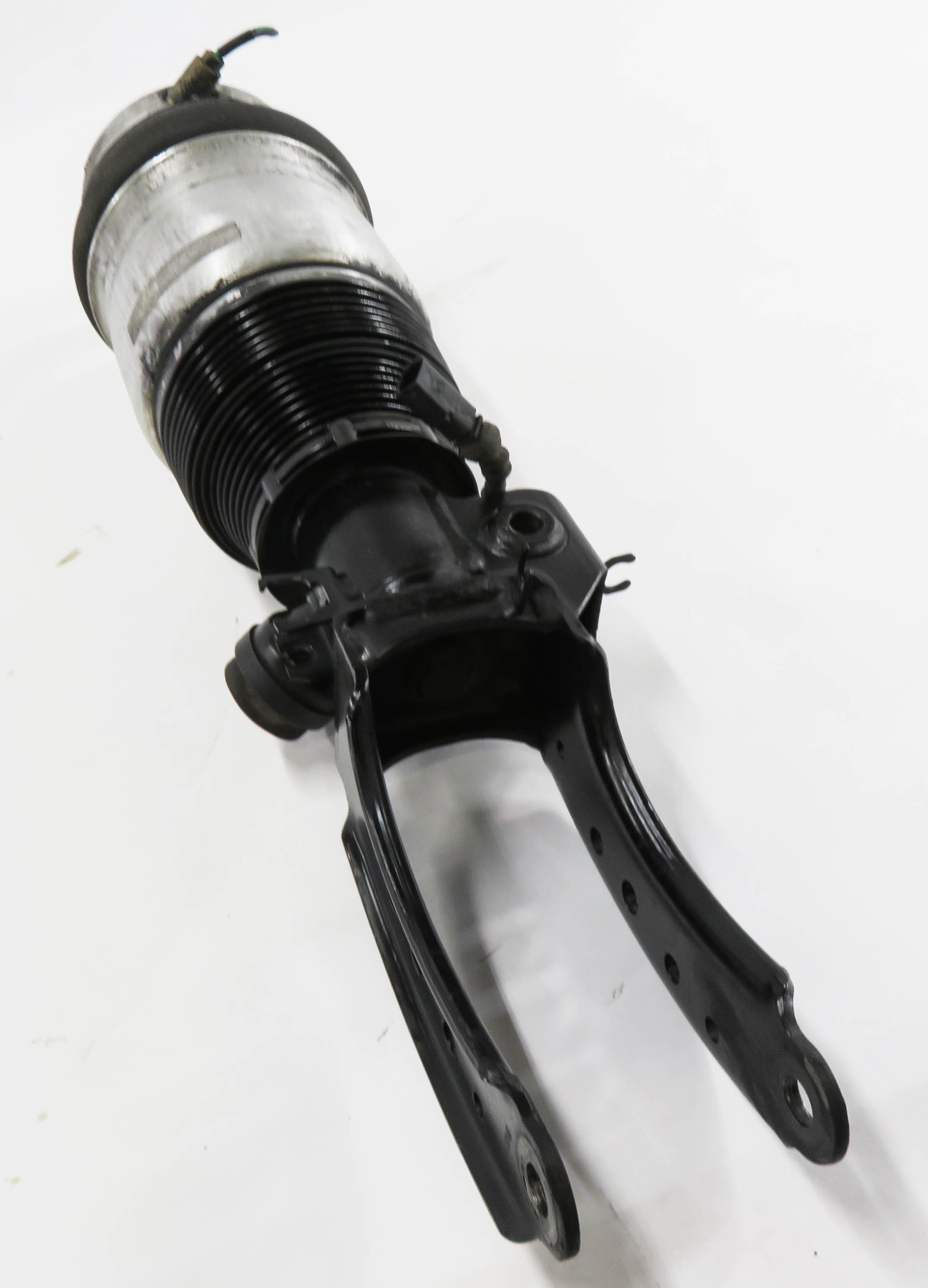 2005-2006 PORSCHE CAYENNE (955) TURBO - RIGHT FRONT PASSENGER AIR SHOCK STRUT — exact item pictured