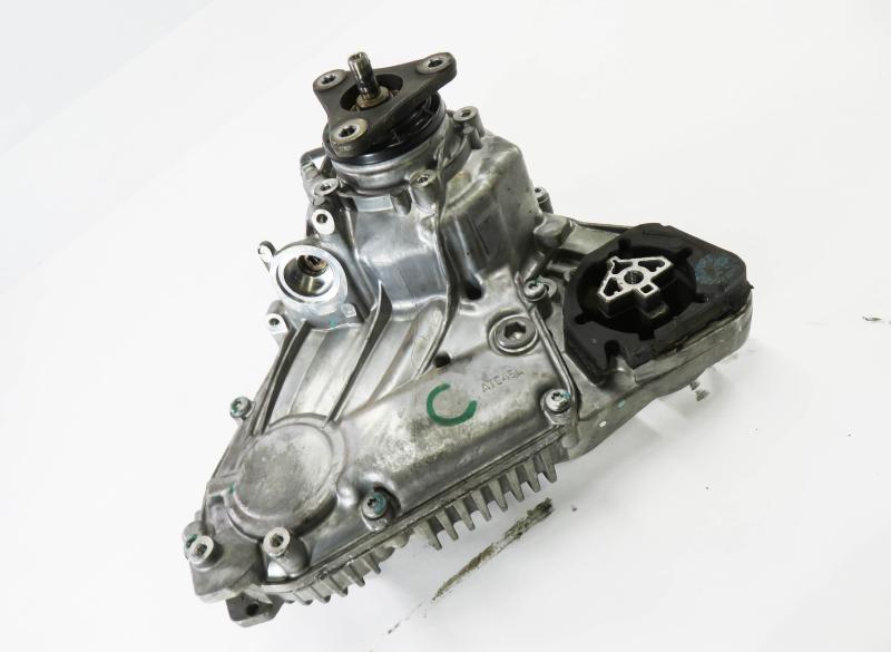 13-14 BMW X5 X6 (E70 E71) 3.0L N55 TURBO ENGINE - FRONT TRANSFER CASE w/o MOTOR — exact item pictured