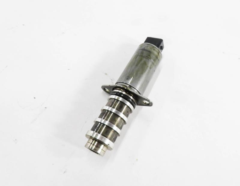 2008 PORSCHE CAYENNE (957) 4.8L M48 V8 ENGINE VVT VARIABLE VALVE TIMING SOLENOID — exact item pictured