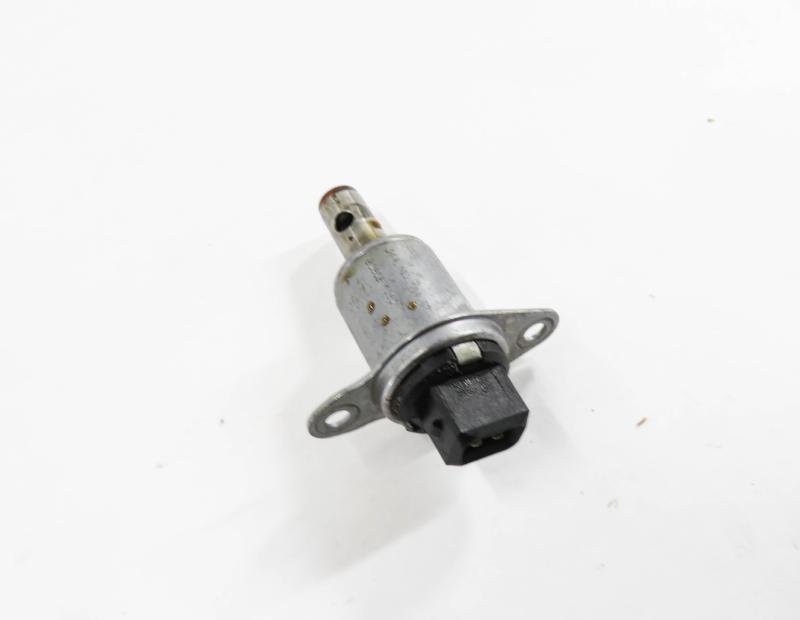 2008 PORSCHE CAYENNE (957) 4.8L M48 V8 ENGINE - CAMSHAFT ADJUSTER SOLENOID — exact item pictured