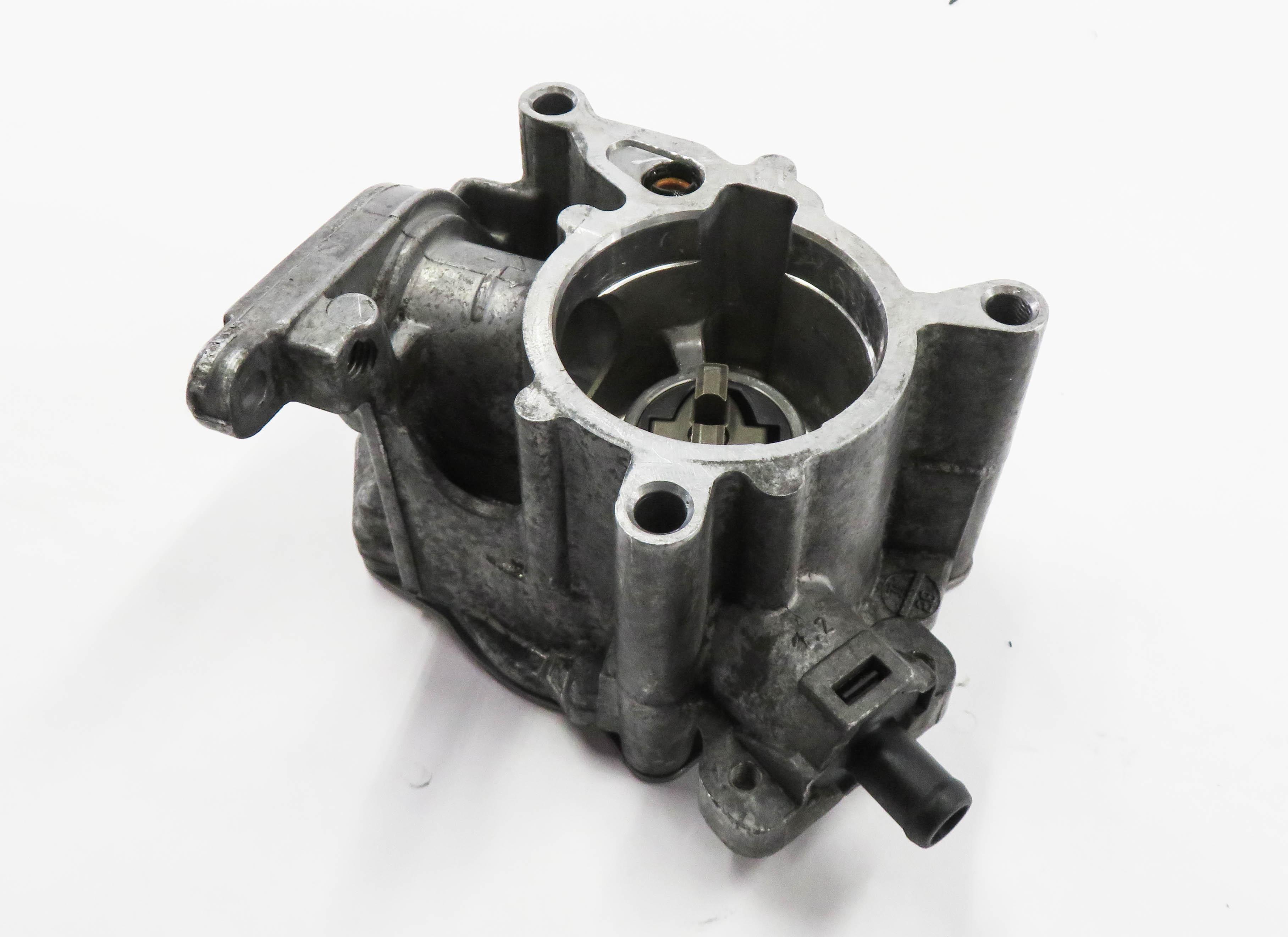2012 AUDI Q5 (B8 8R) 2.0L TURBO ENGINE - BRAKE VACUUM PUMP — exact item pictured