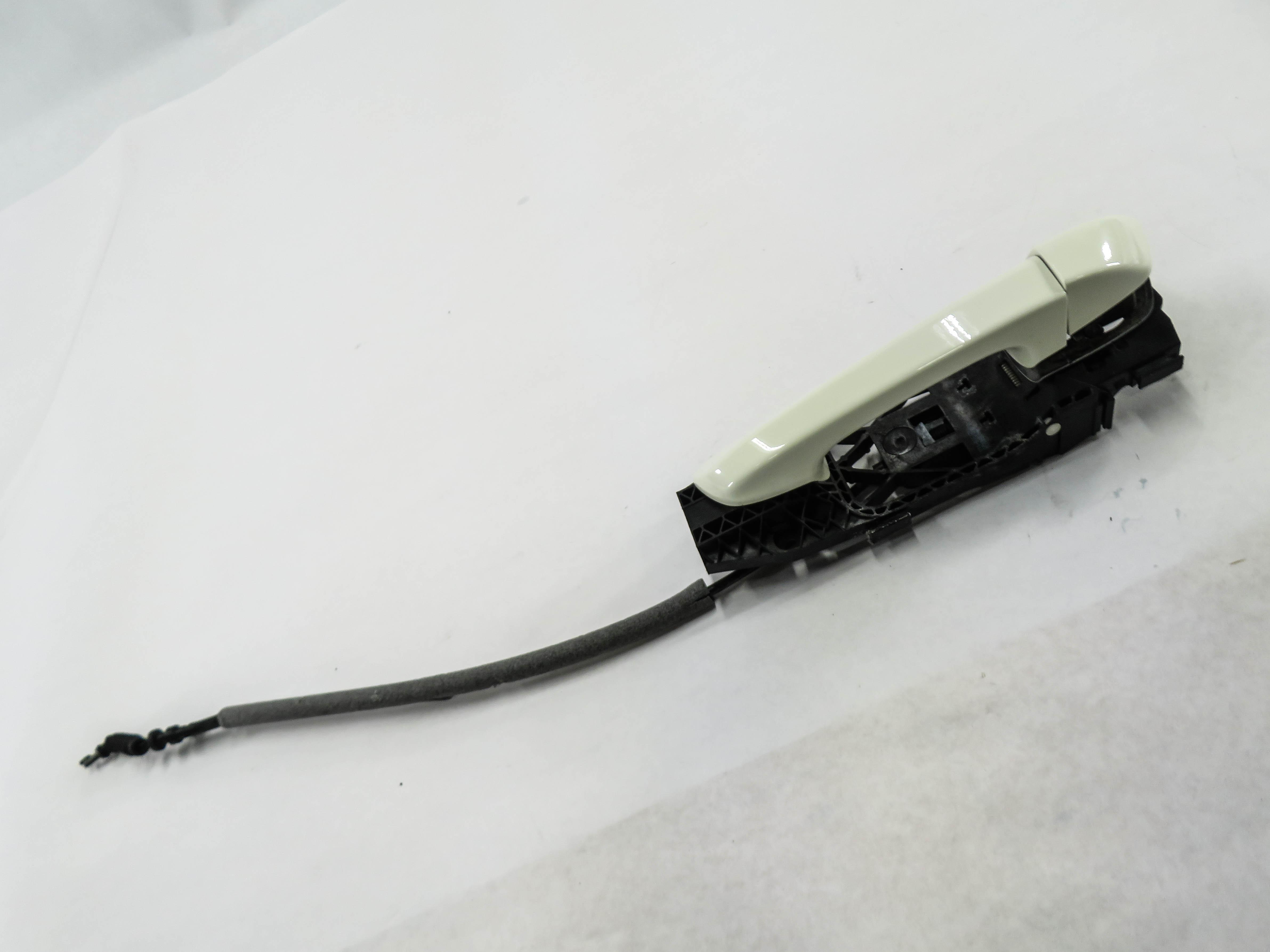 2011-2018 PORSCHE CAYENNE (958) LEFT REAR EXTERIOR DOOR HANDLE (SAND WHITE) — exact item pictured