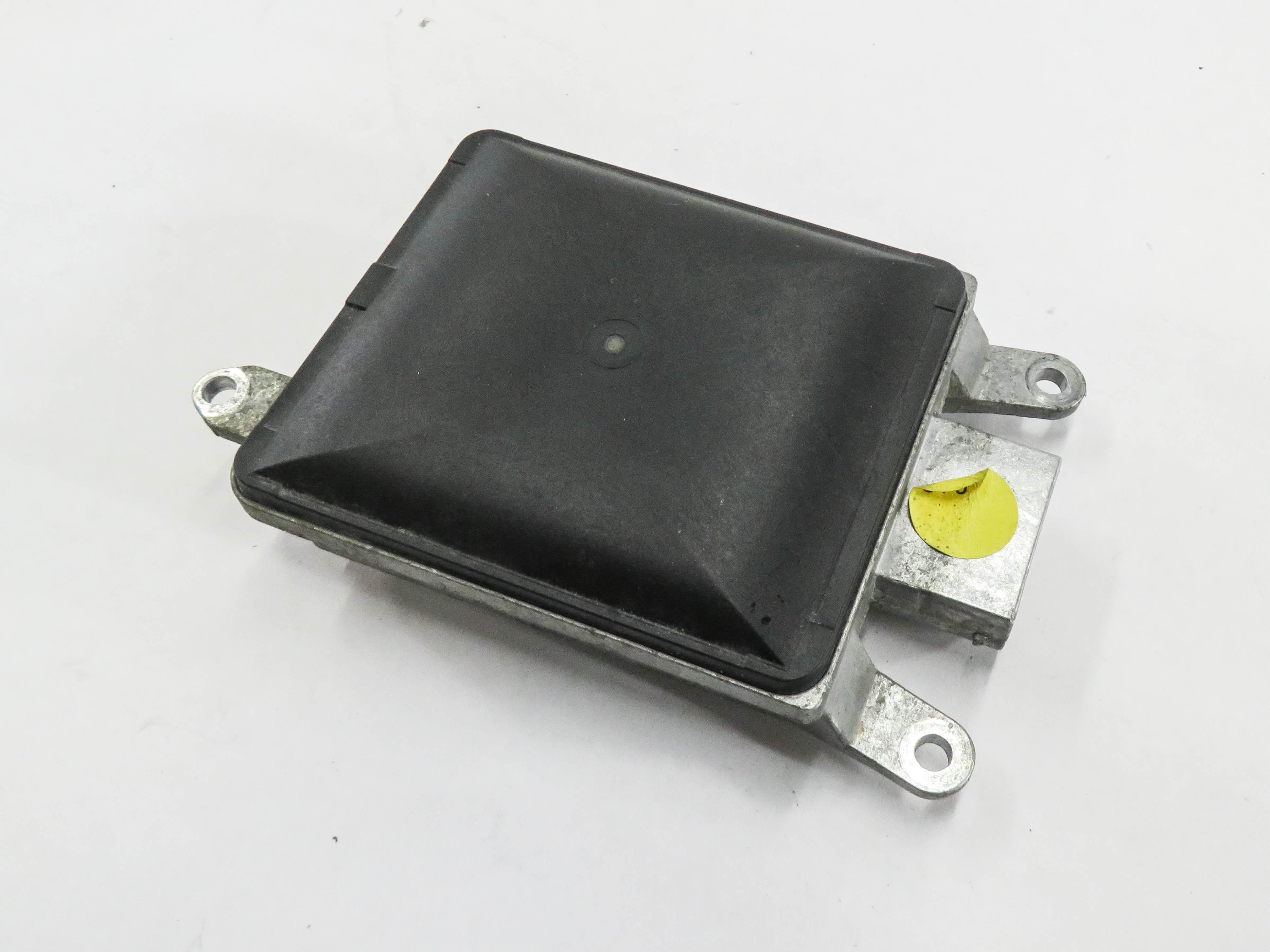 2011-2016 PORSCHE CAYENNE (958) RIGHT PASSENGER REAR BLIND SPOT RADAR MODULE — exact item pictured