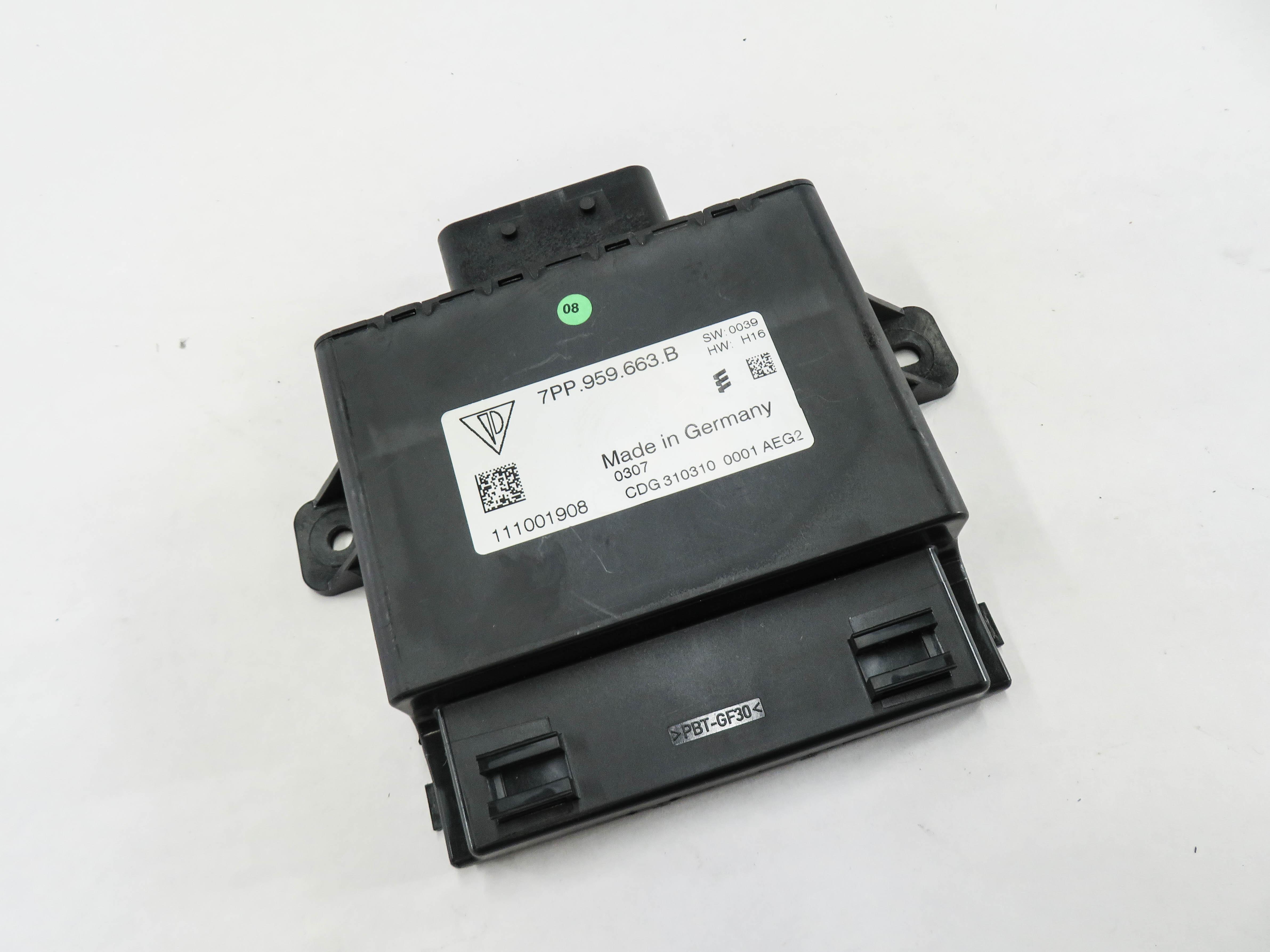 2011 PORSCHE CAYENNE (958) VOLTAGE CONVERTER CONTROL MODULE — exact item pictured