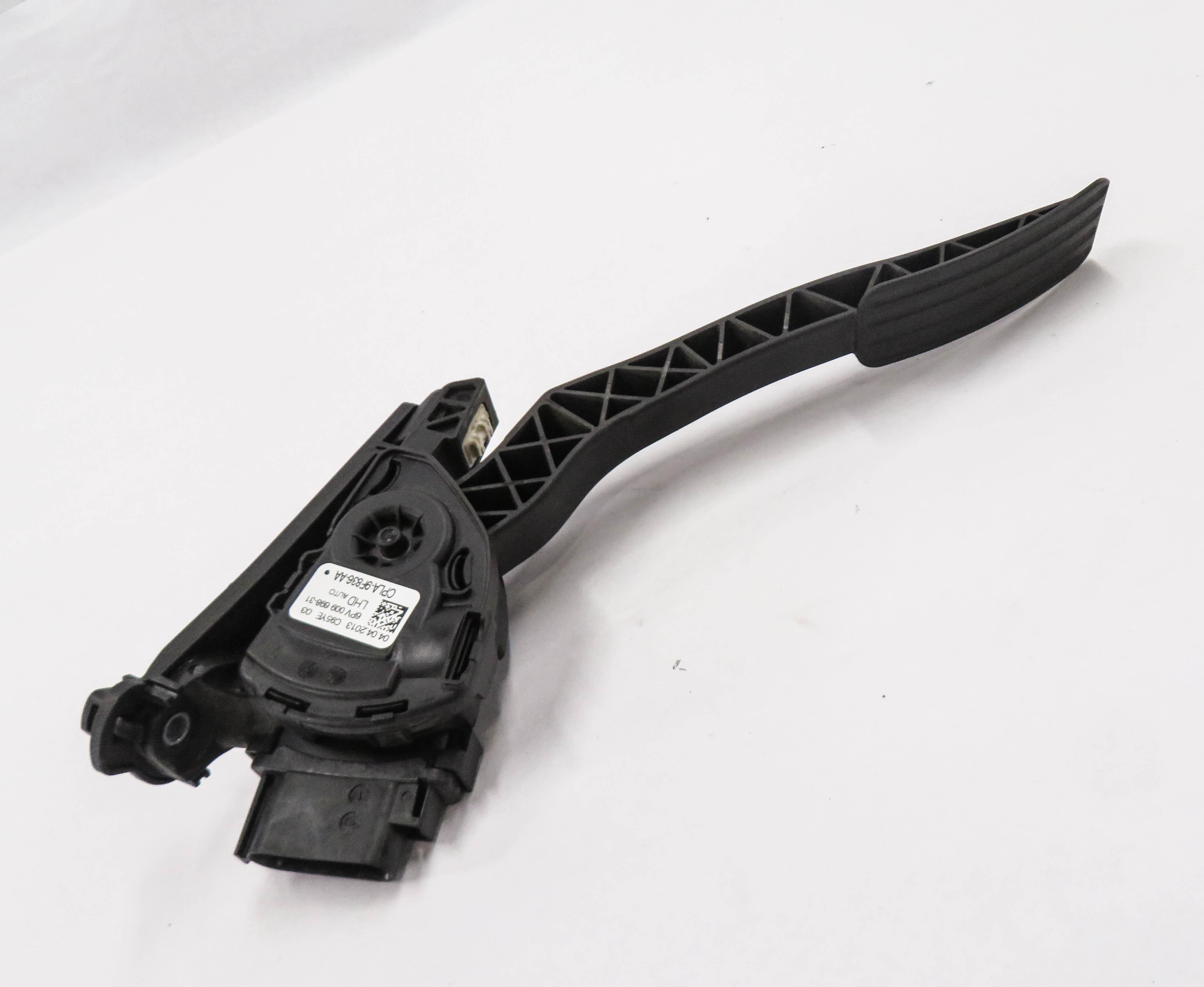 2013 RANGE ROVER (L405) GAS PEDAL FUEL THROTTLE ACCELERATOR PEDAL — exact item pictured