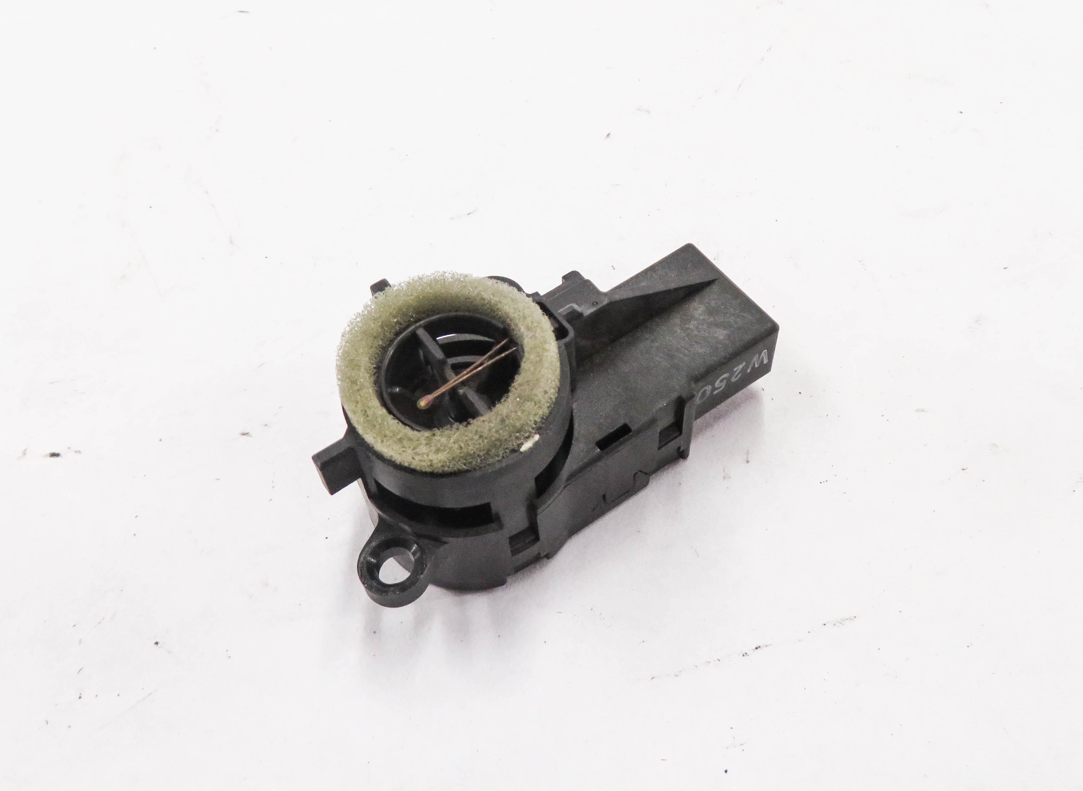 2013 RANGE ROVER (L405) AIR TEMPERATURE CONTROL SENSOR — exact item pictured