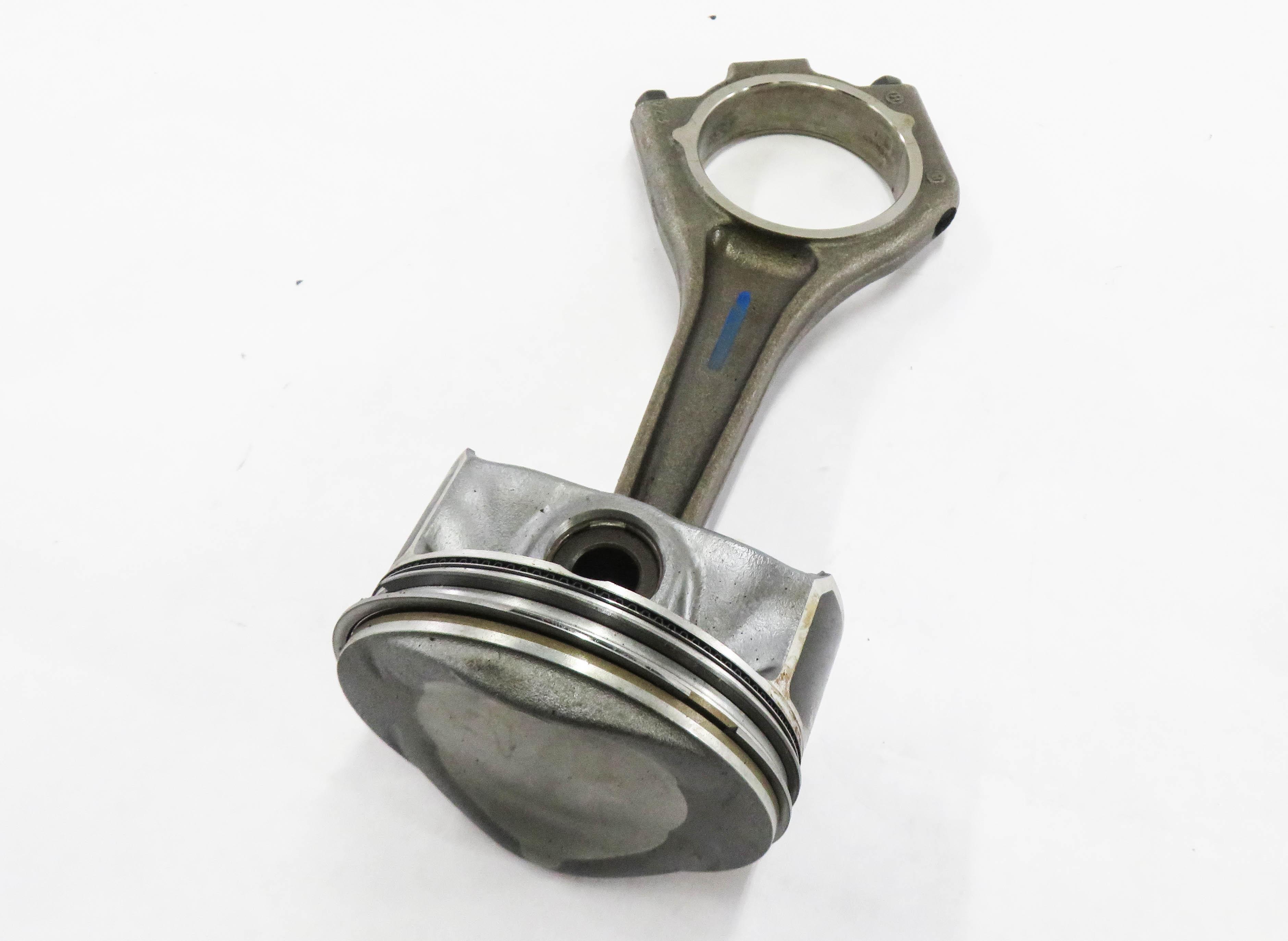 2013 RANGE ROVER (L405) 5.0L AJ133 V8 ENGINE - PISTON w/ CONNECTING ROD — exact item pictured
