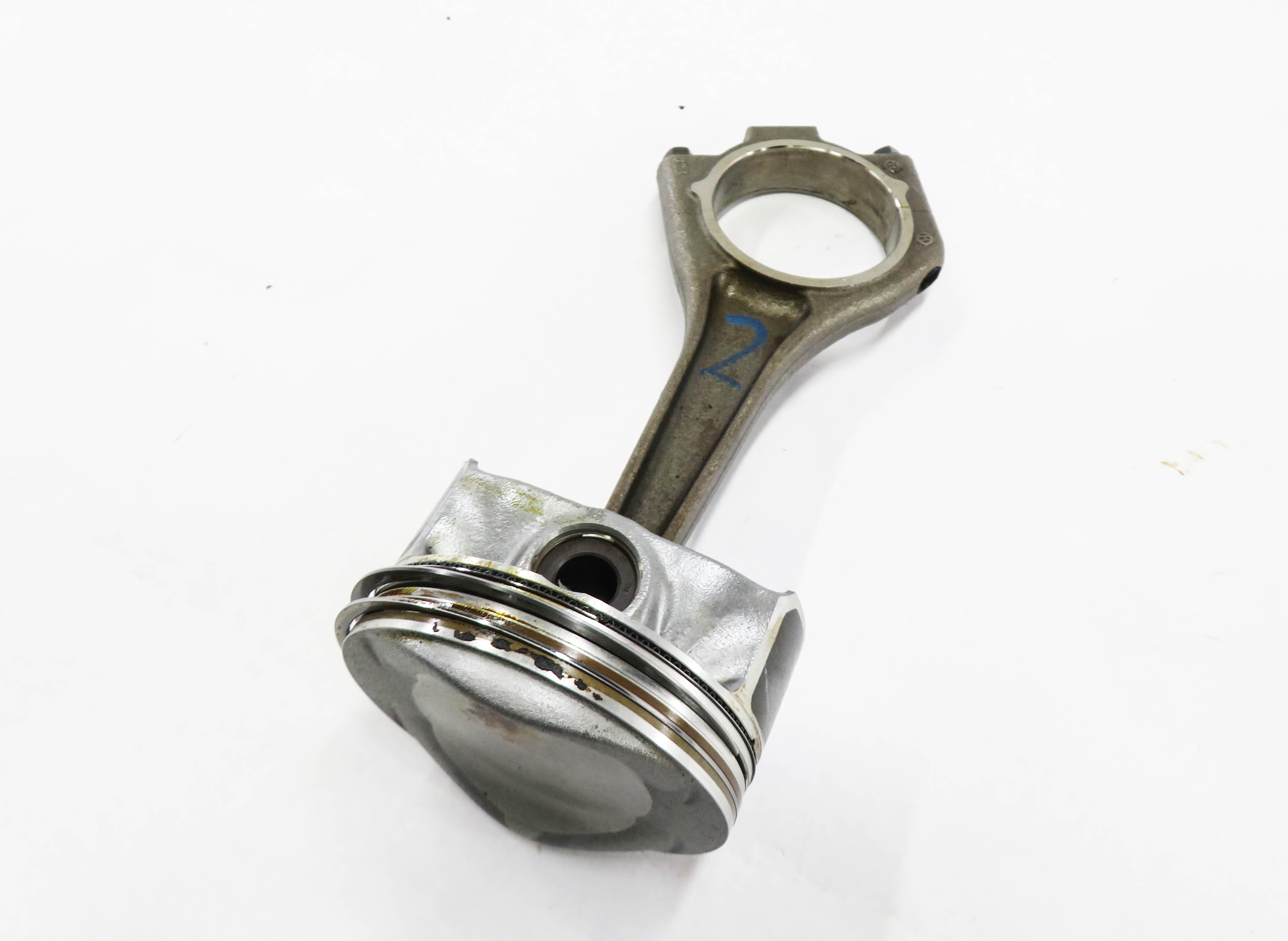 2013 RANGE ROVER (L405) 5.0L AJ133 V8 ENGINE - PISTON w/ CONNECTING ROD — exact item pictured