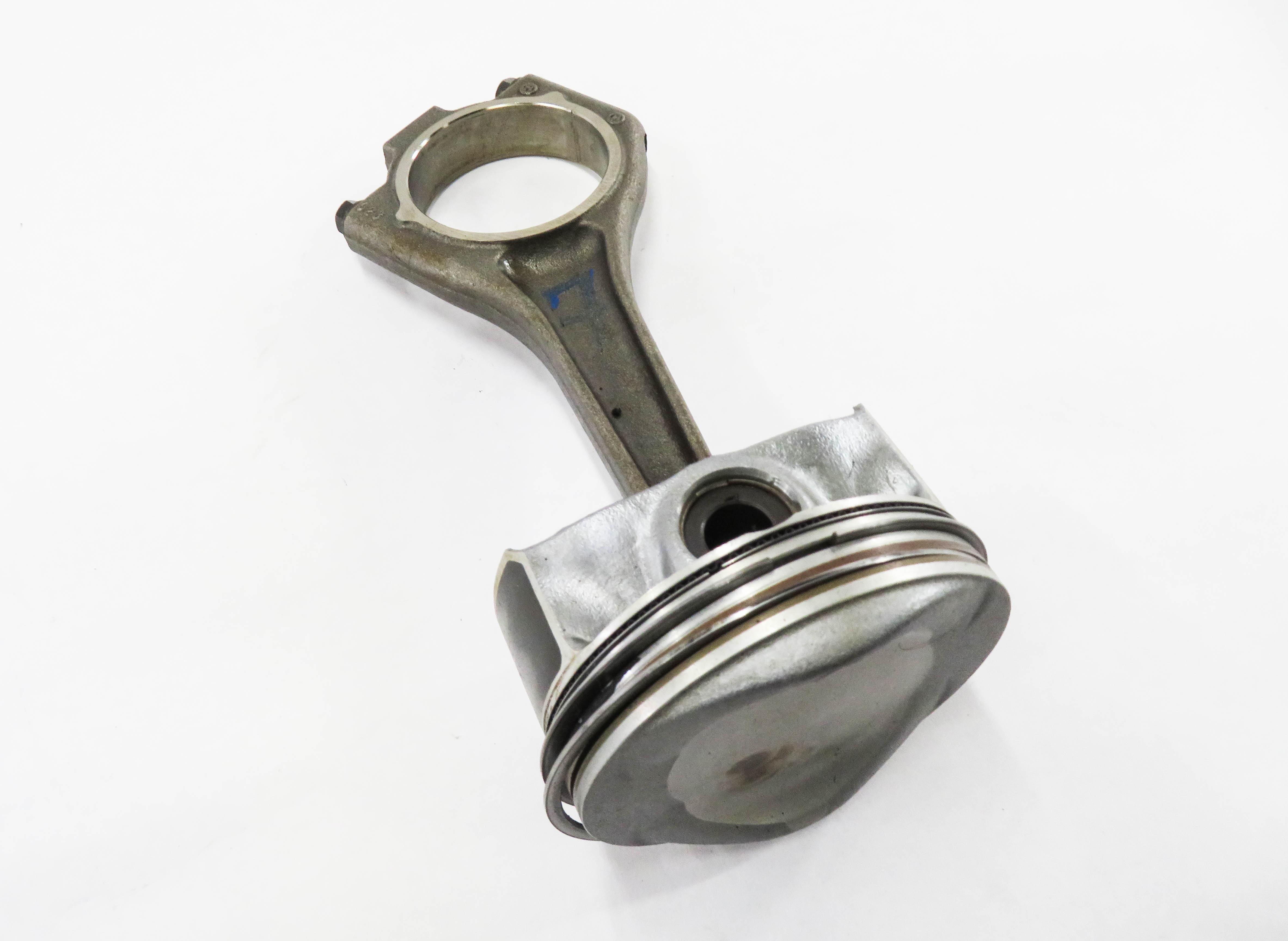 2013 RANGE ROVER (L405) 5.0L AJ133 V8 ENGINE - PISTON w/ CONNECTING ROD — exact item pictured