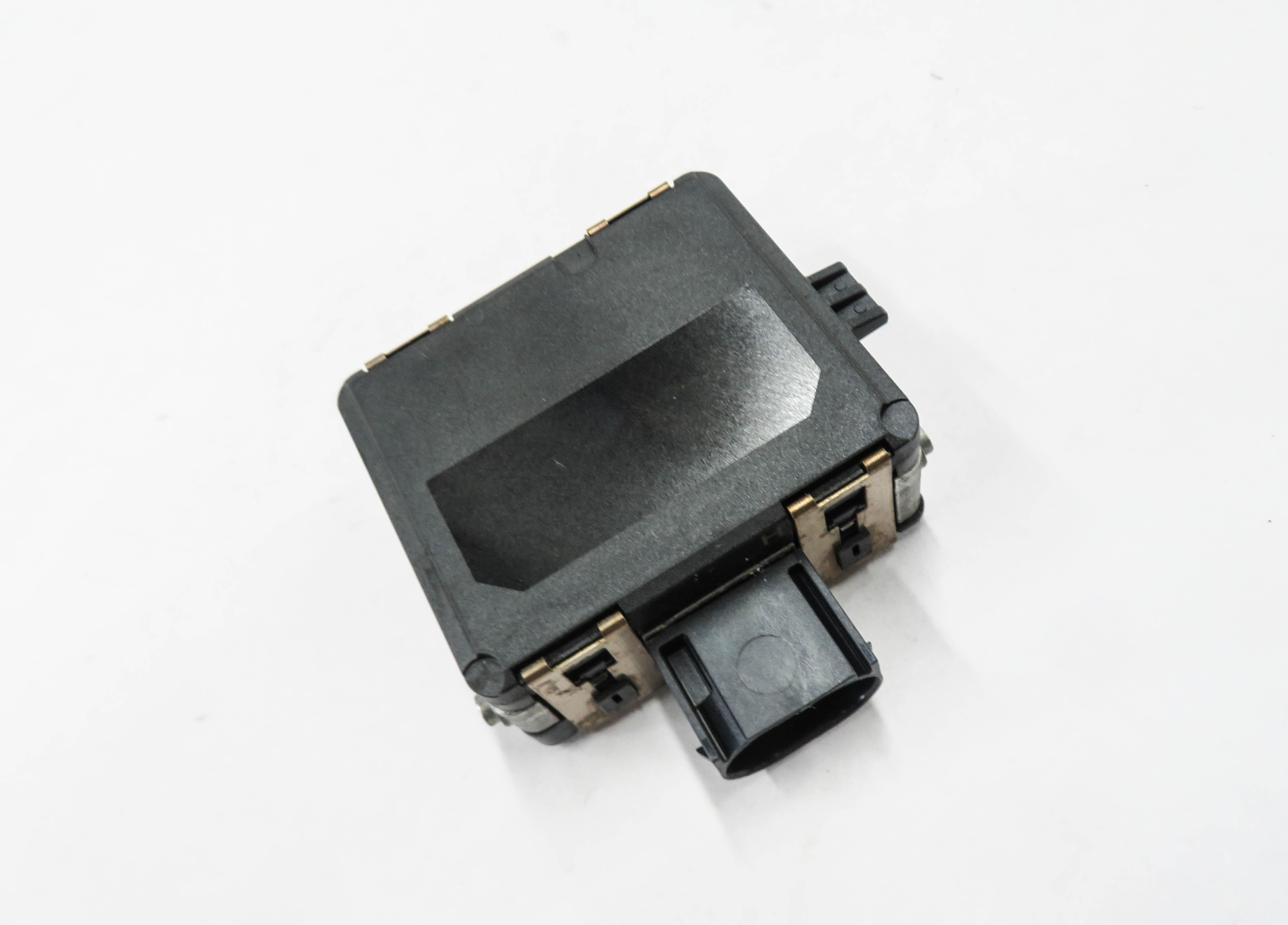 2017-2019 AUDI A4 (B9 8W) REAR LEFT BLIND SPOT ALERT RADAR SENSOR MODULE (SLAVE) — exact item pictured