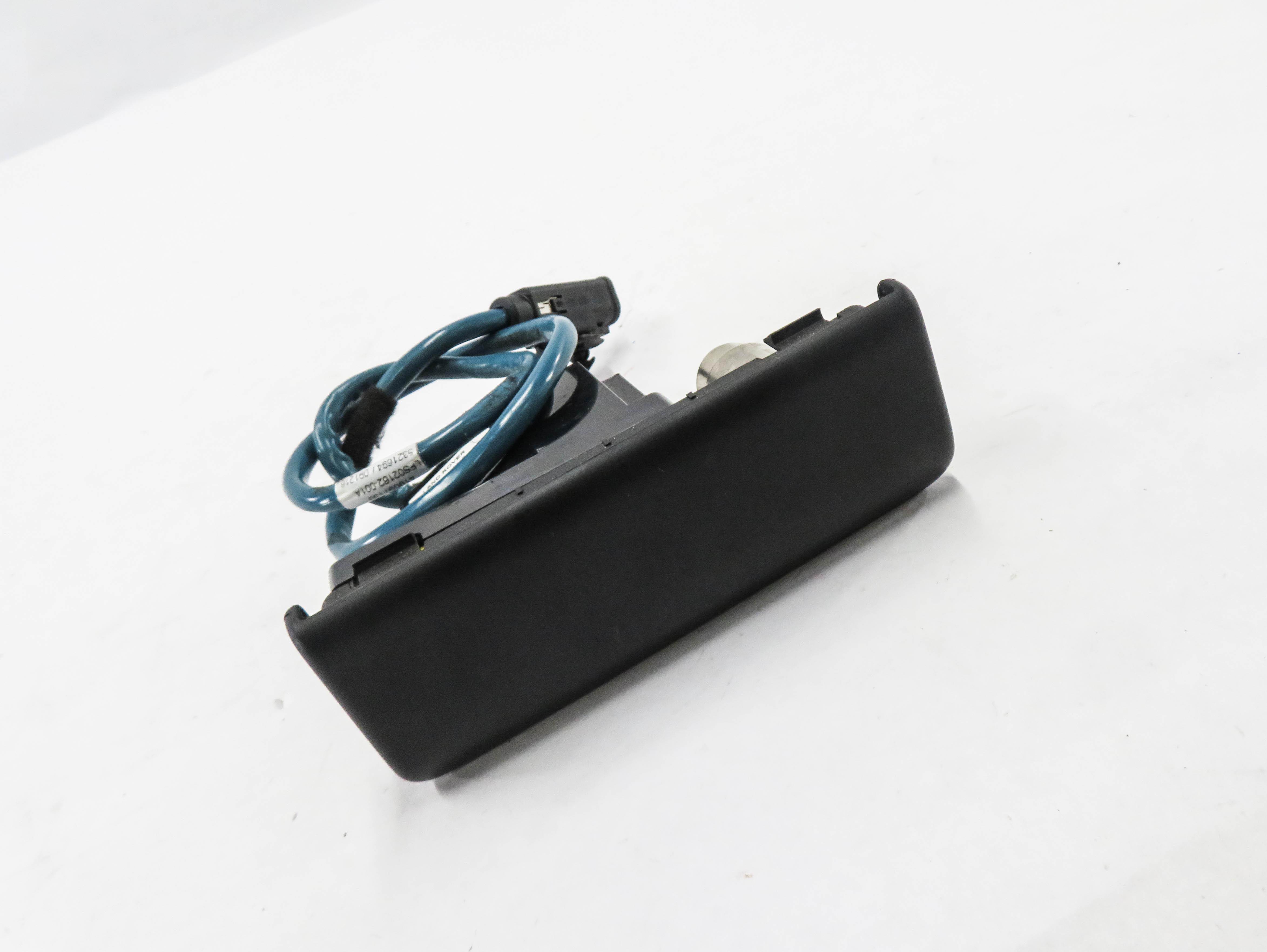 2010 RANGE ROVER SPORT (L320) REAR MEDIA RCA VIDEO IN INPUT JACK — exact item pictured