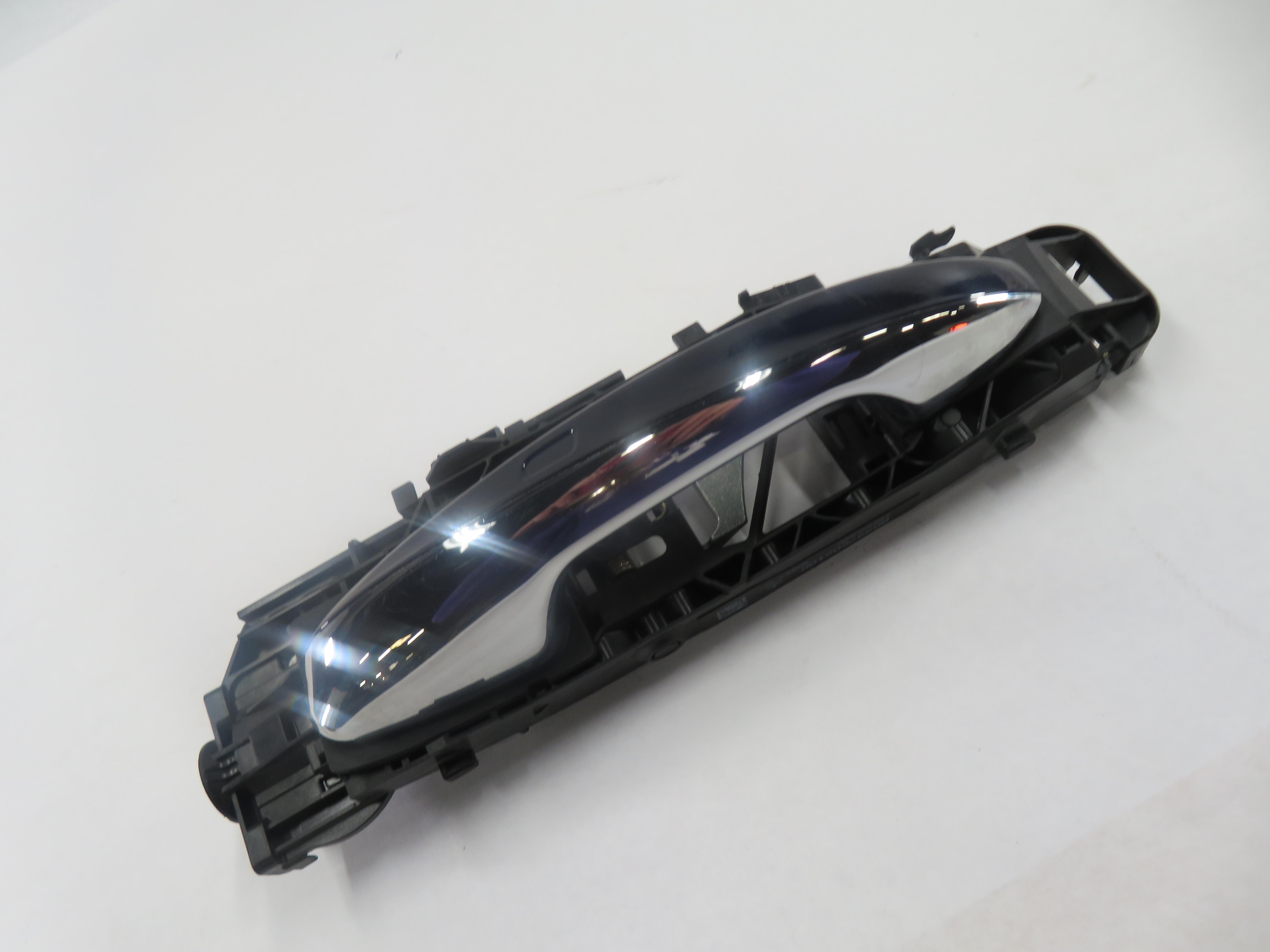 15-17 MERCEDES C300 C350 C400 C450 (W205) LEFT REAR KEYLESS DOOR HANDLE (BLUE) — exact item pictured