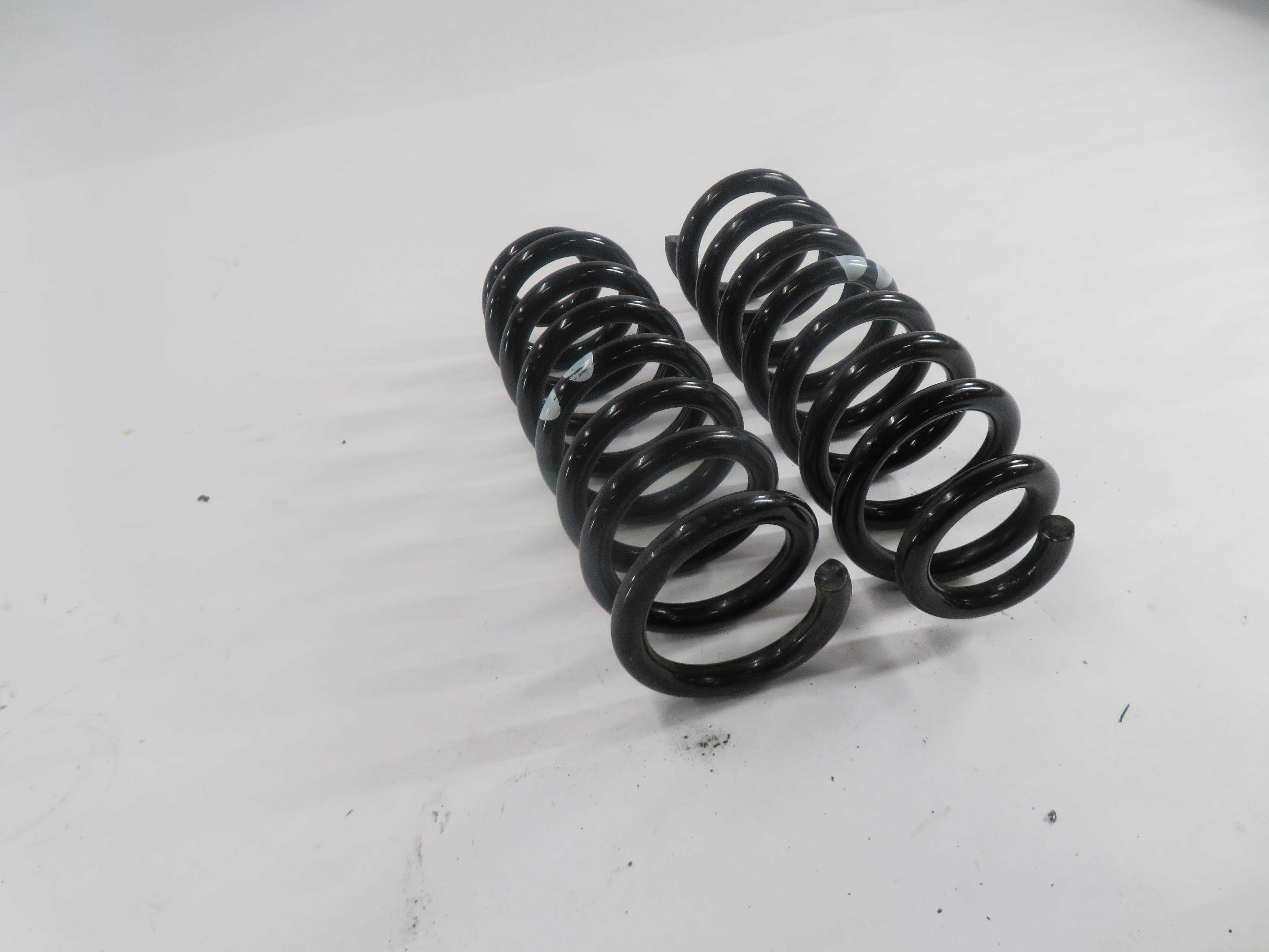 2015-2021 MERCEDES C300 C350 C400 C43 (W205) REAR SUSPENSION COIL SPRING SET-2 — exact item pictured